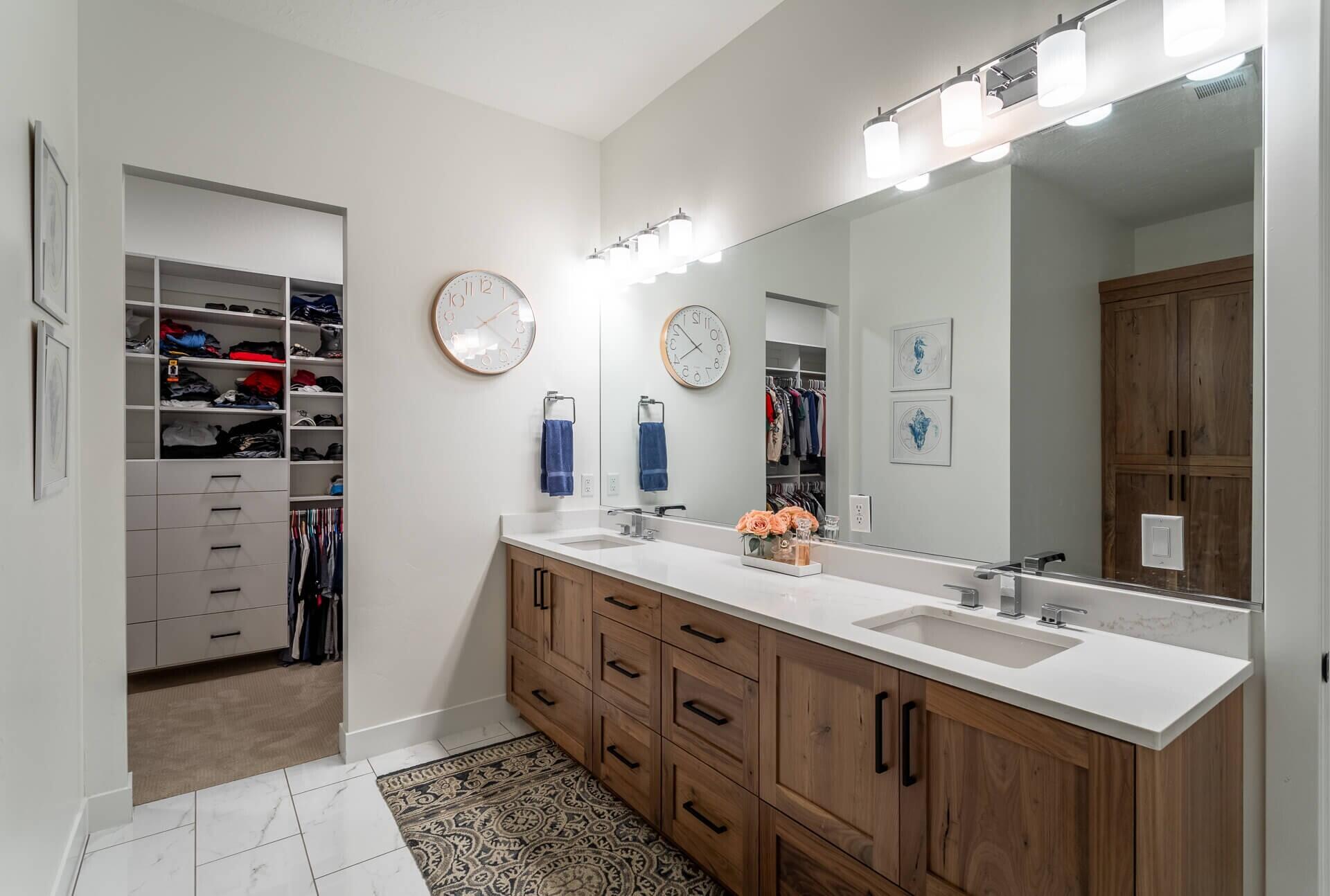 RUSTED HILLS - Residential