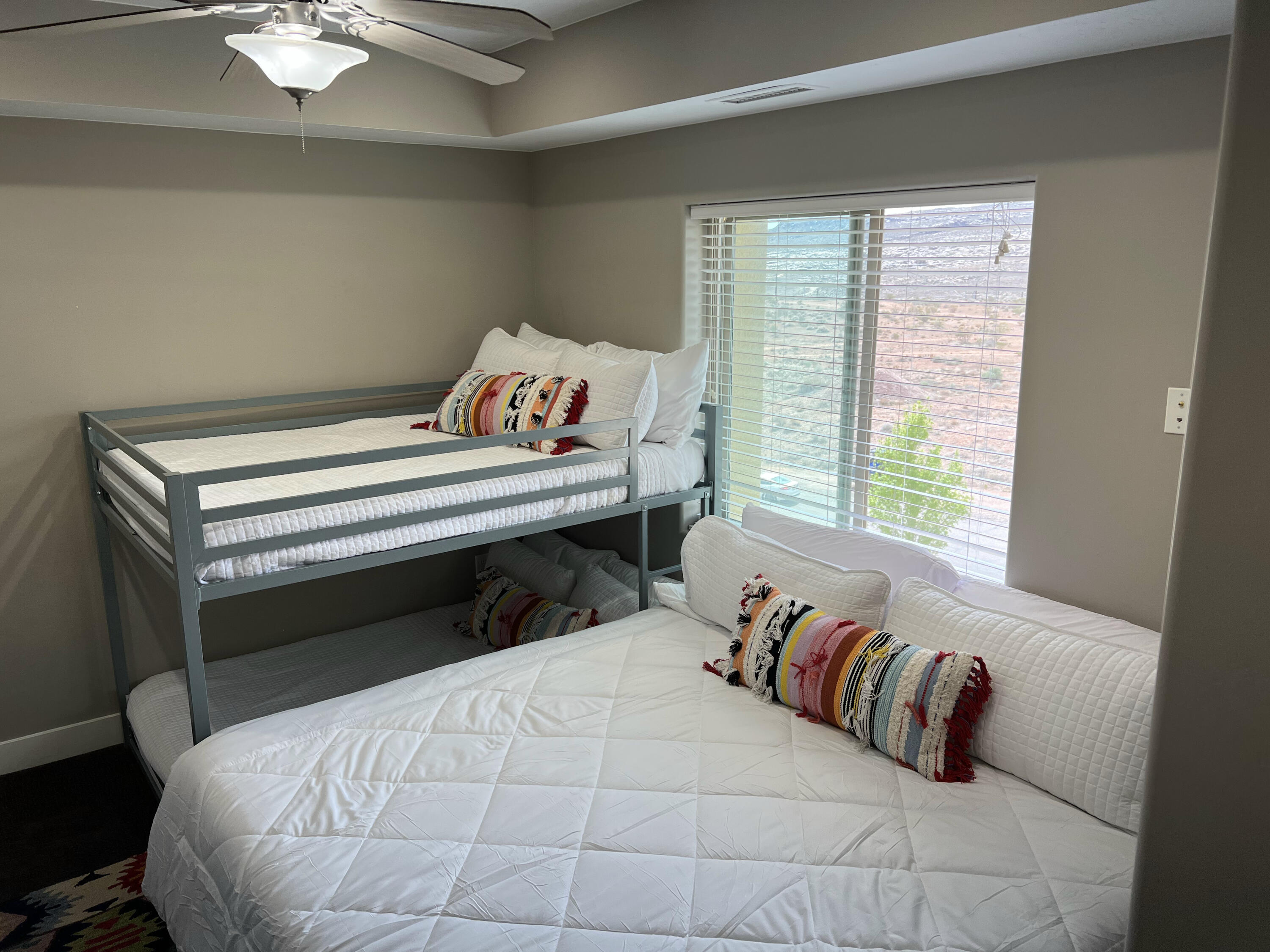 ESTANCIA - Residential