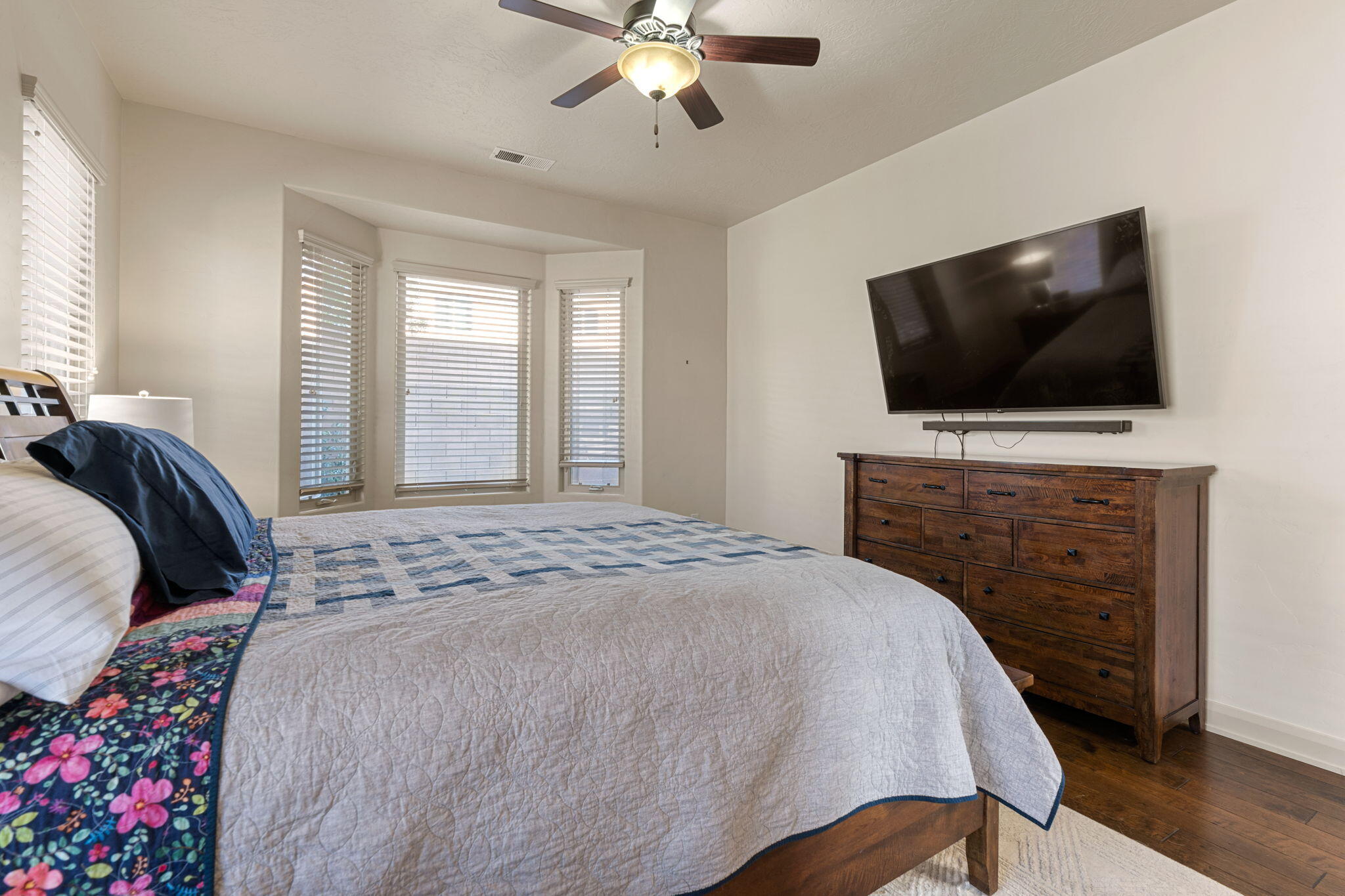 SHADOW SPRINGS - Residential