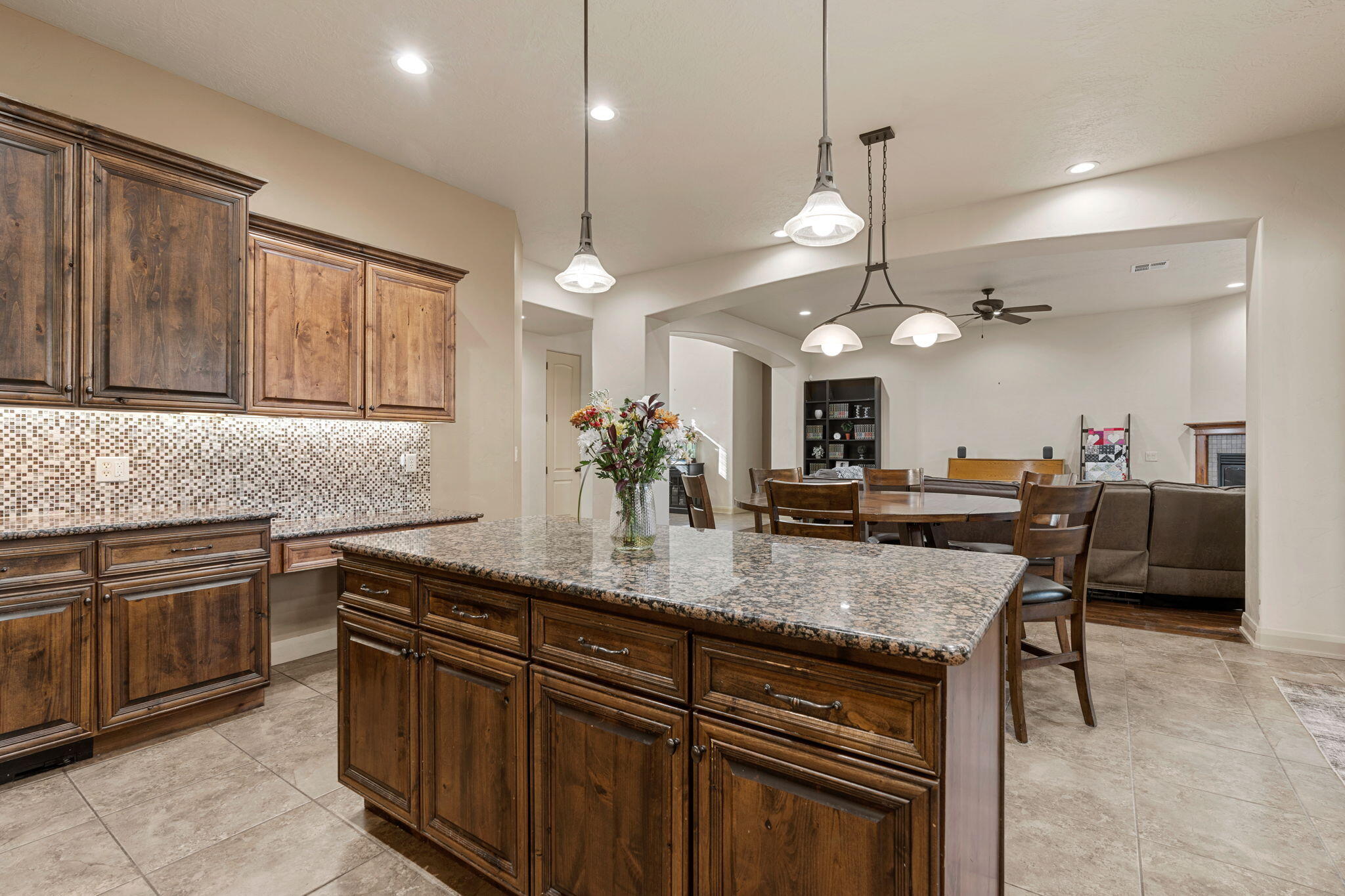 SHADOW SPRINGS - Residential