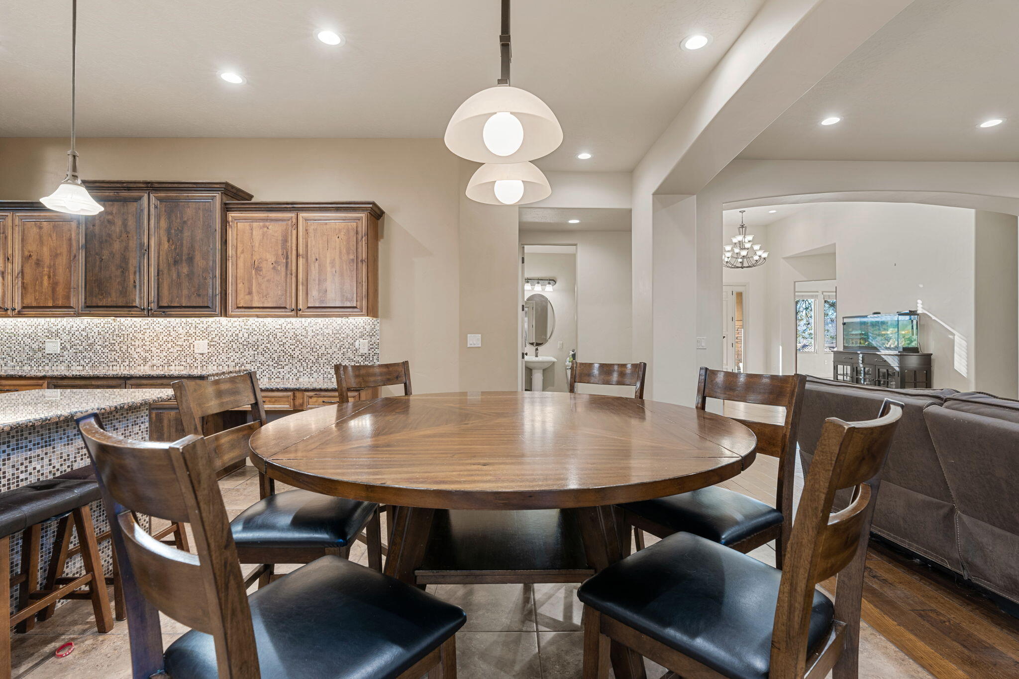 SHADOW SPRINGS - Residential