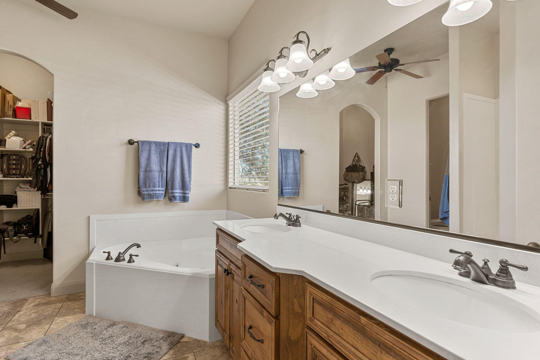 SHADOW SPRINGS - Residential