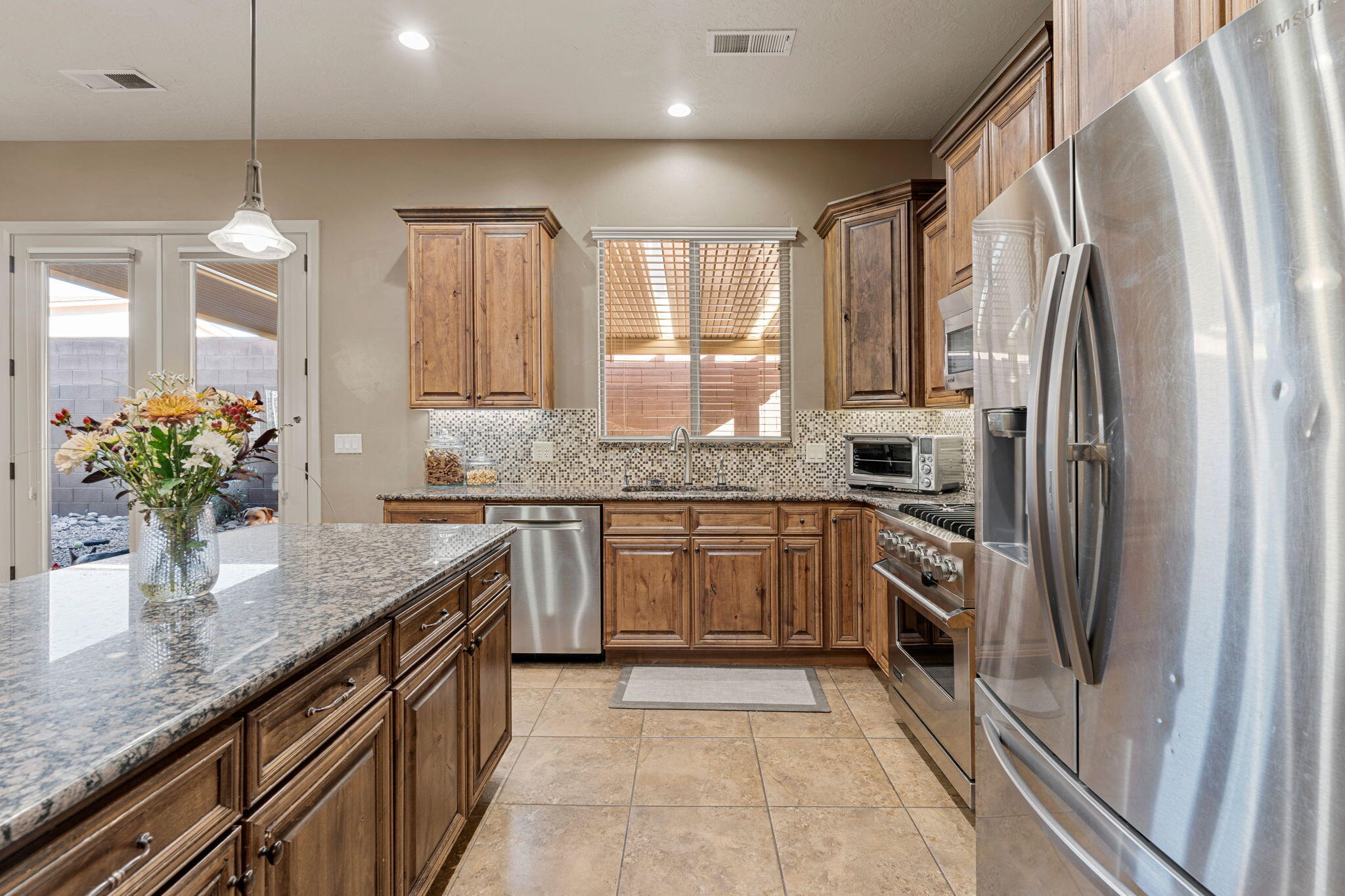 SHADOW SPRINGS - Residential