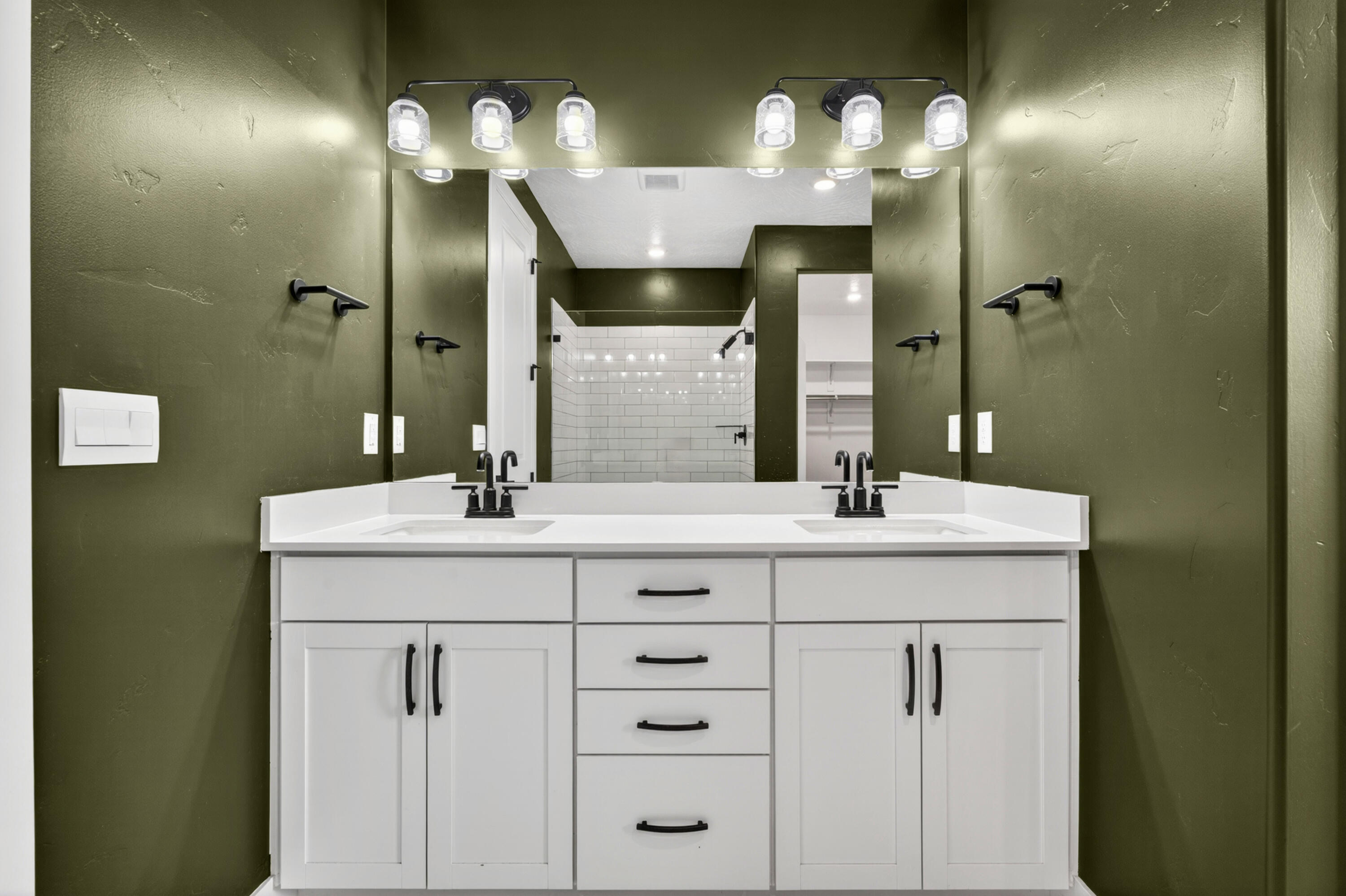 DESERT COLOR SAGE HAVEN - Residential