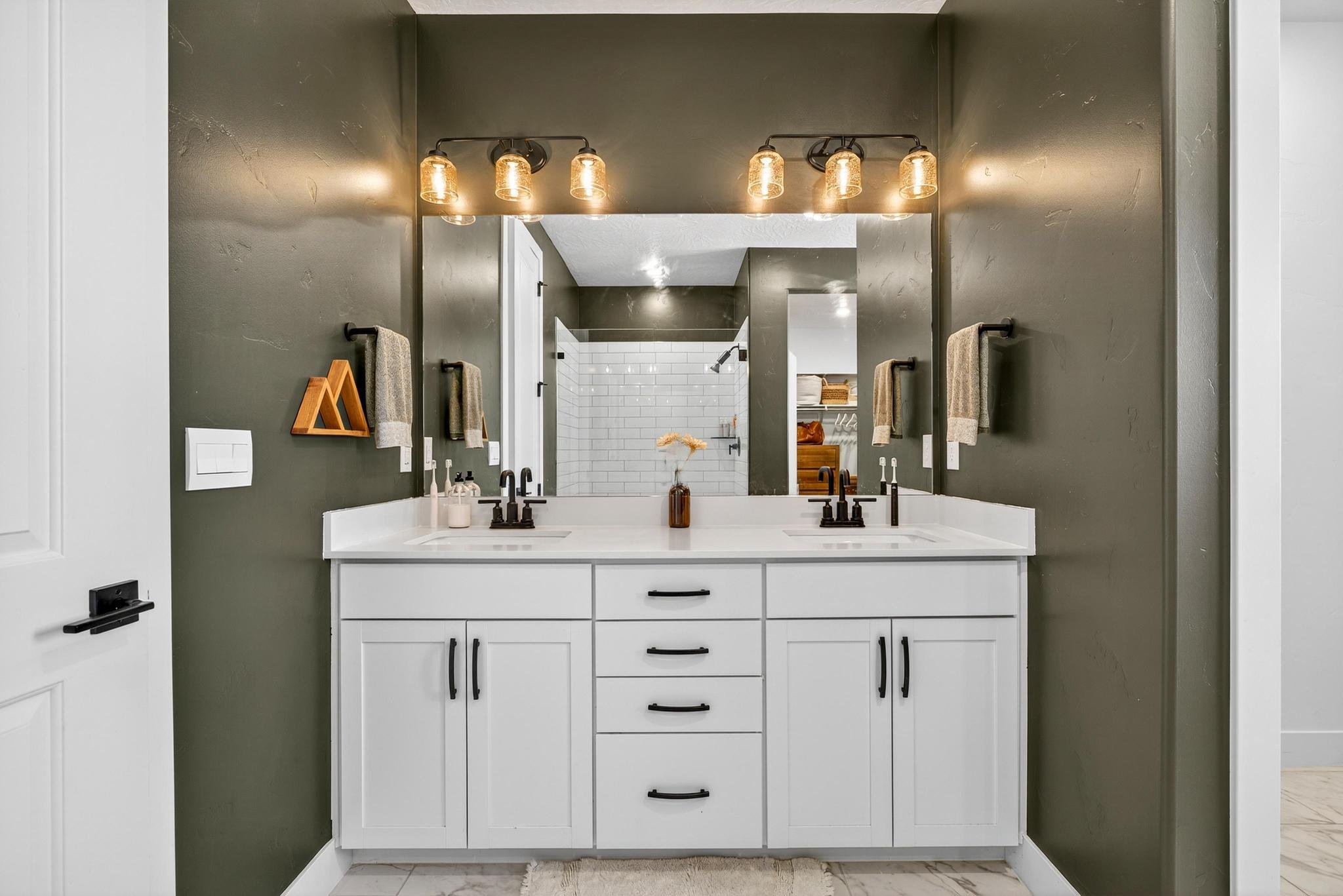 DESERT COLOR SAGE HAVEN - Residential
