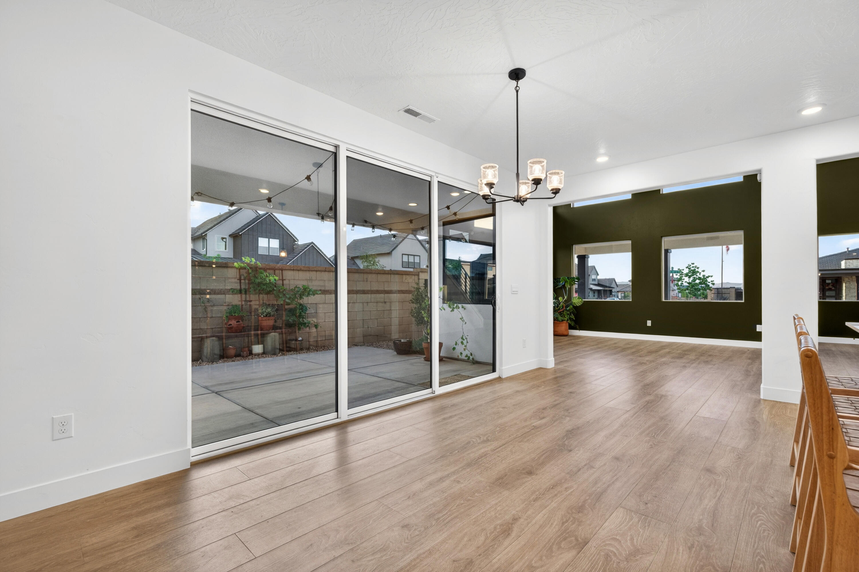 DESERT COLOR SAGE HAVEN - Residential