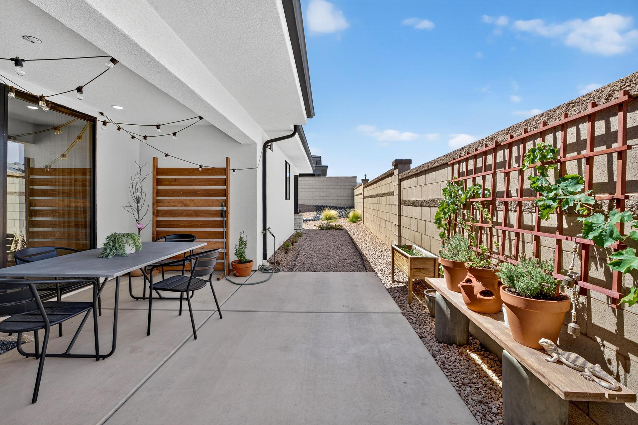 DESERT COLOR SAGE HAVEN - Residential