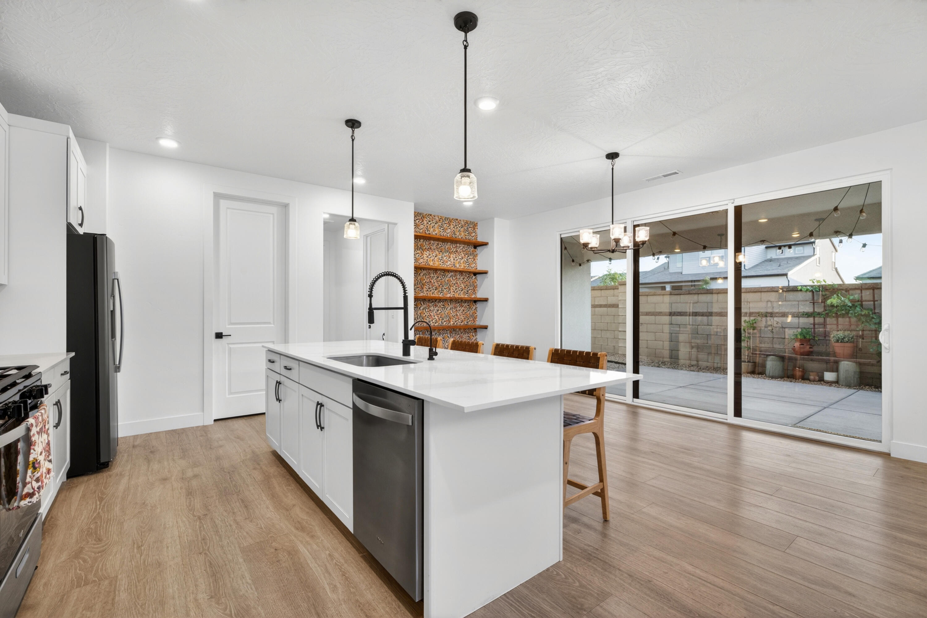 DESERT COLOR SAGE HAVEN - Residential