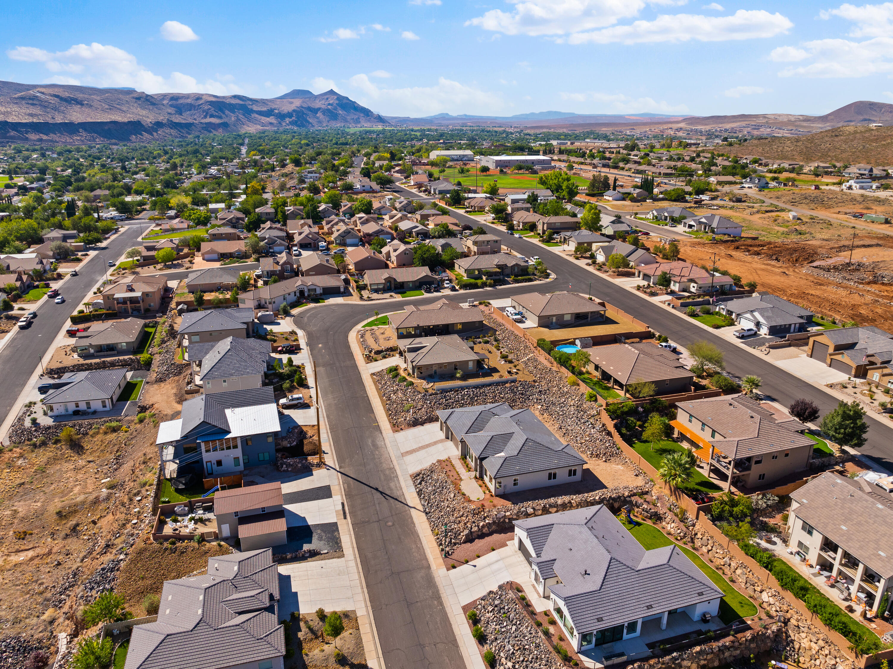SUNSET RIDGE - Residential