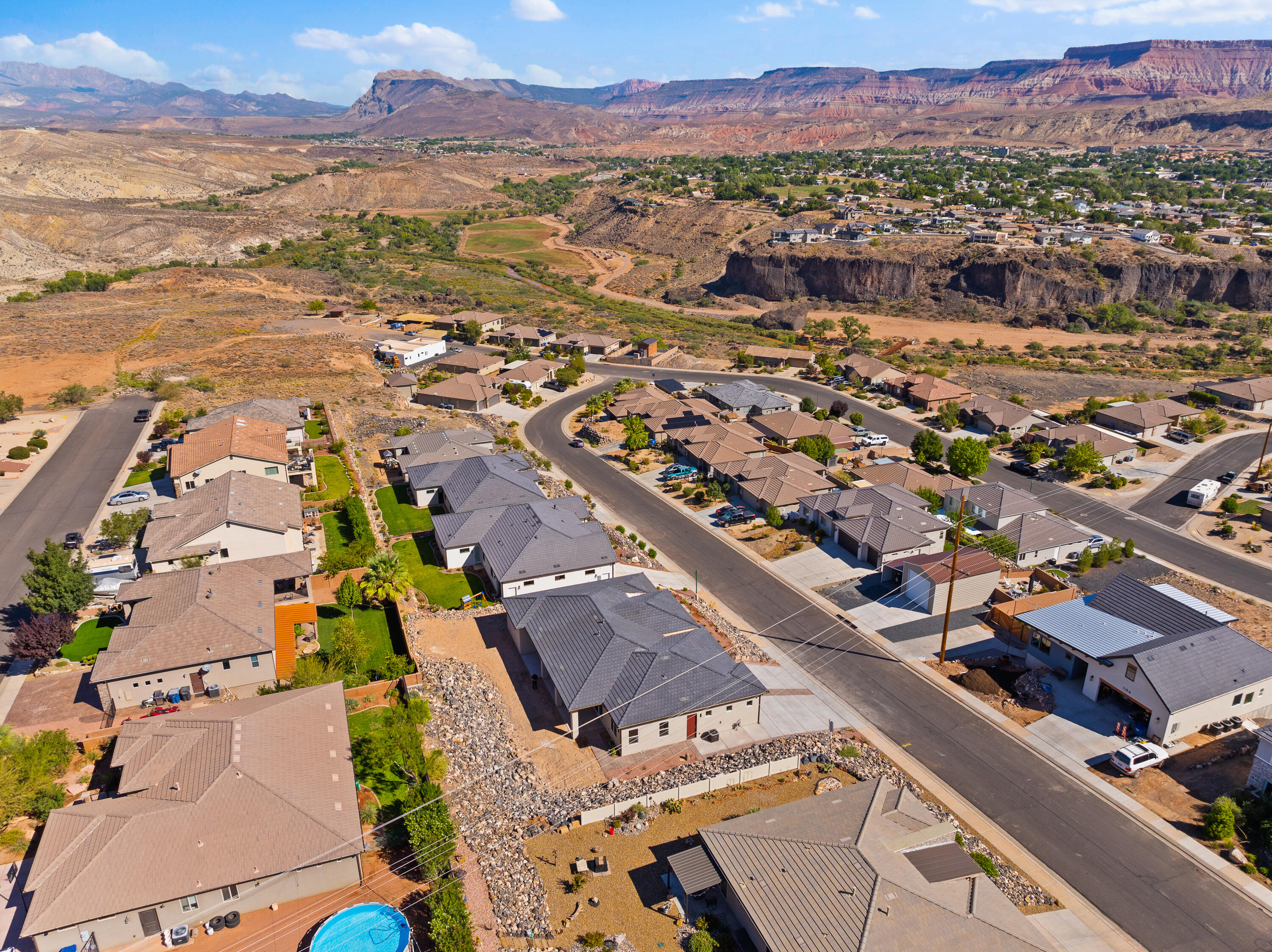 SUNSET RIDGE - Residential