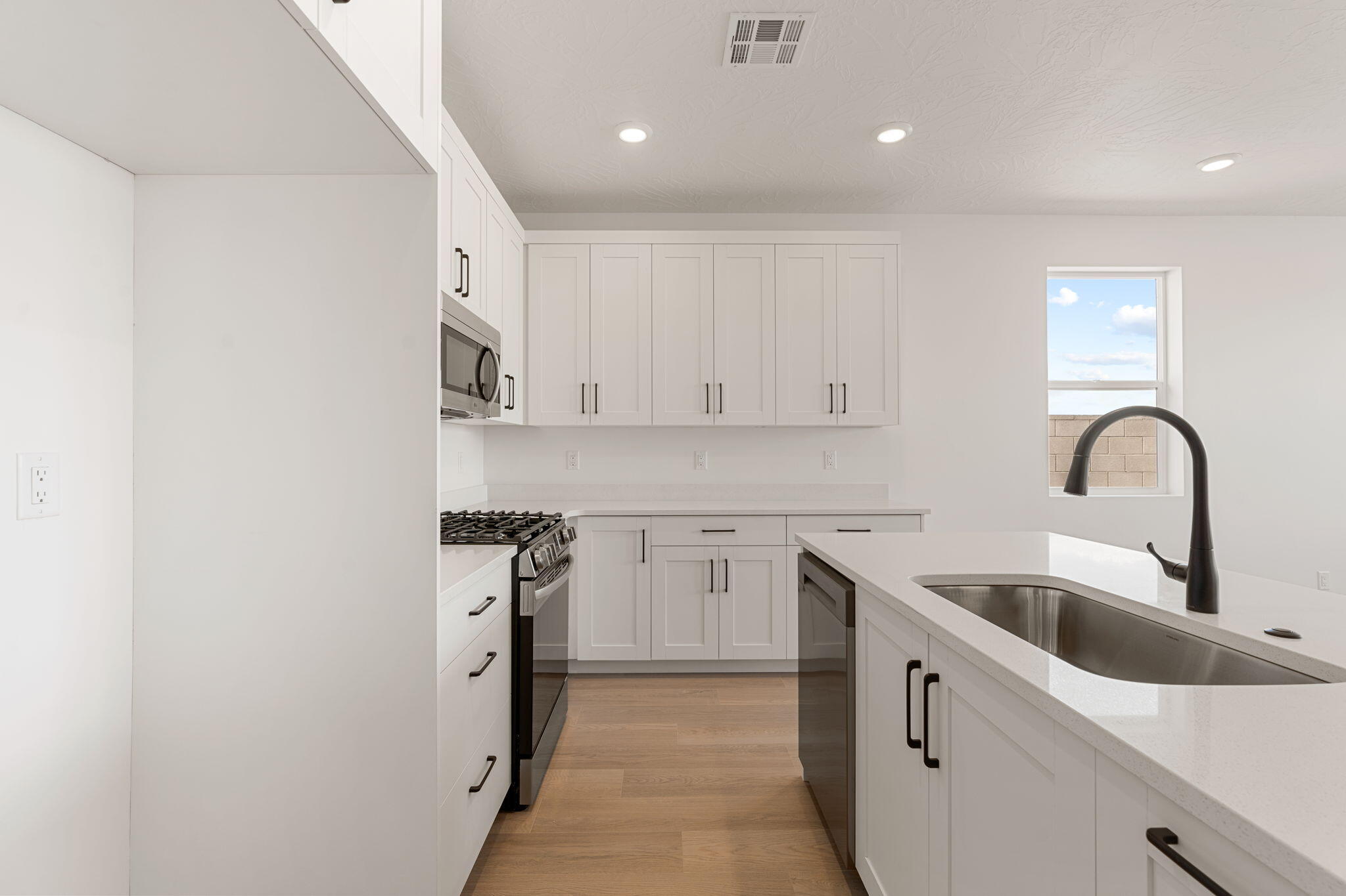 LEGACY AT SAND HOLLOW - Residential