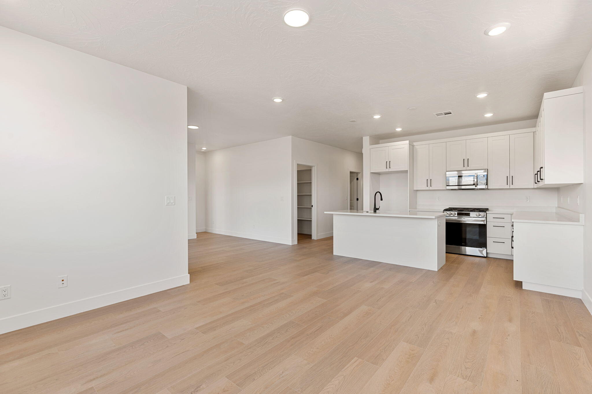 LEGACY AT SAND HOLLOW - Residential