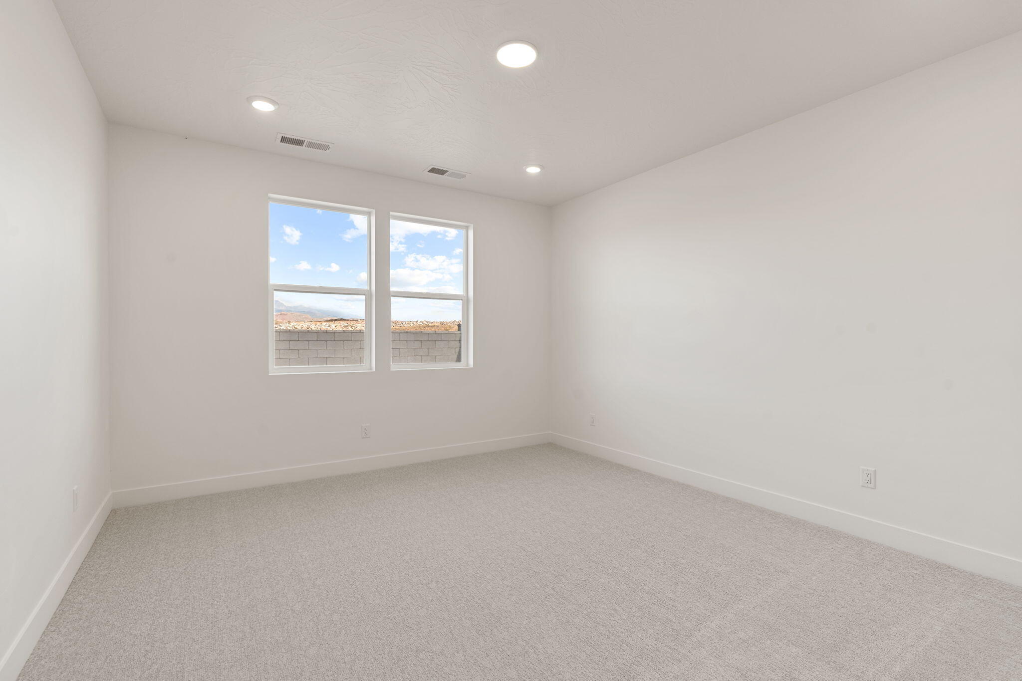 LEGACY AT SAND HOLLOW - Residential