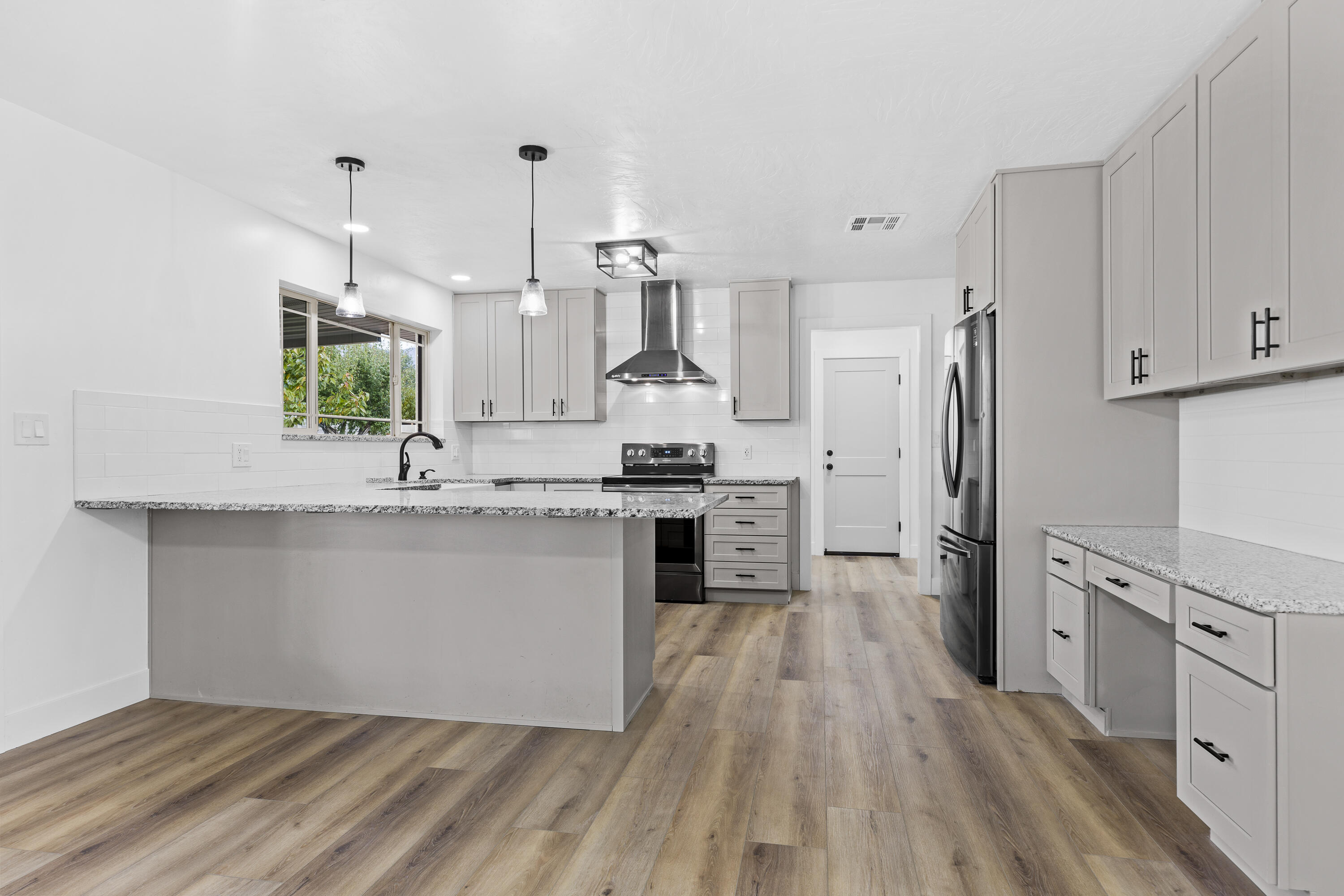 LEEDS ESTATES - Residential