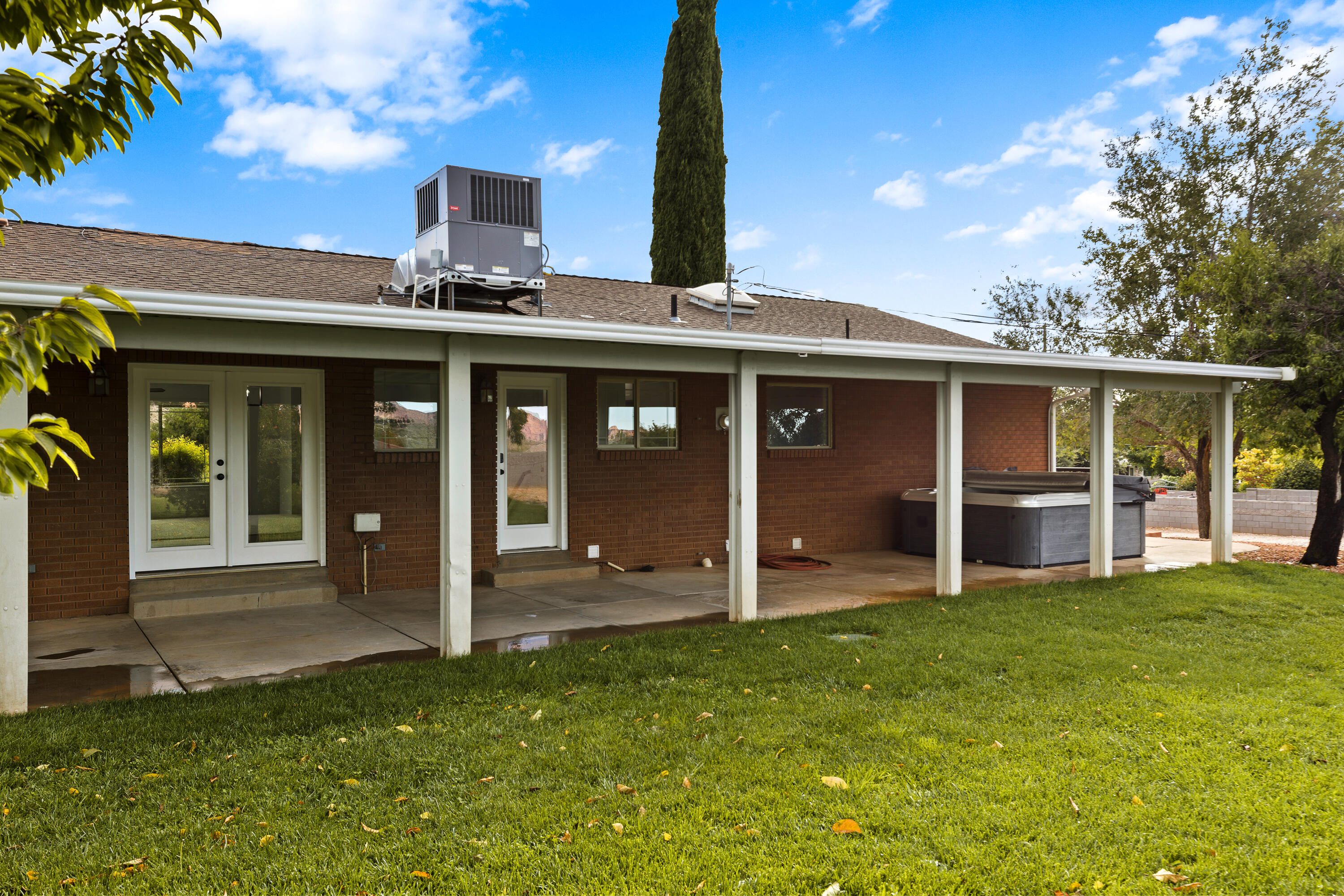 LEEDS ESTATES - Residential