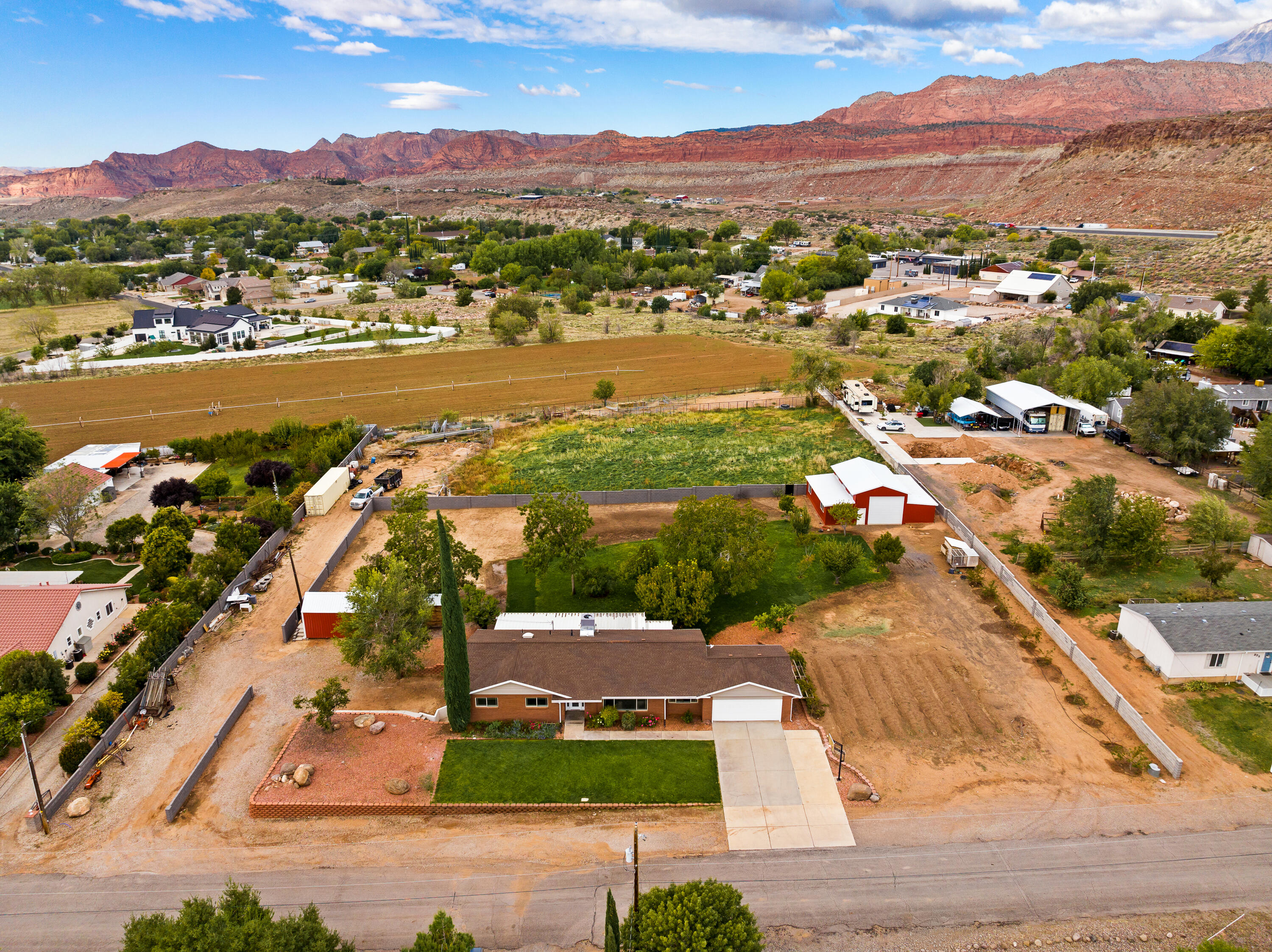 LEEDS ESTATES - Residential