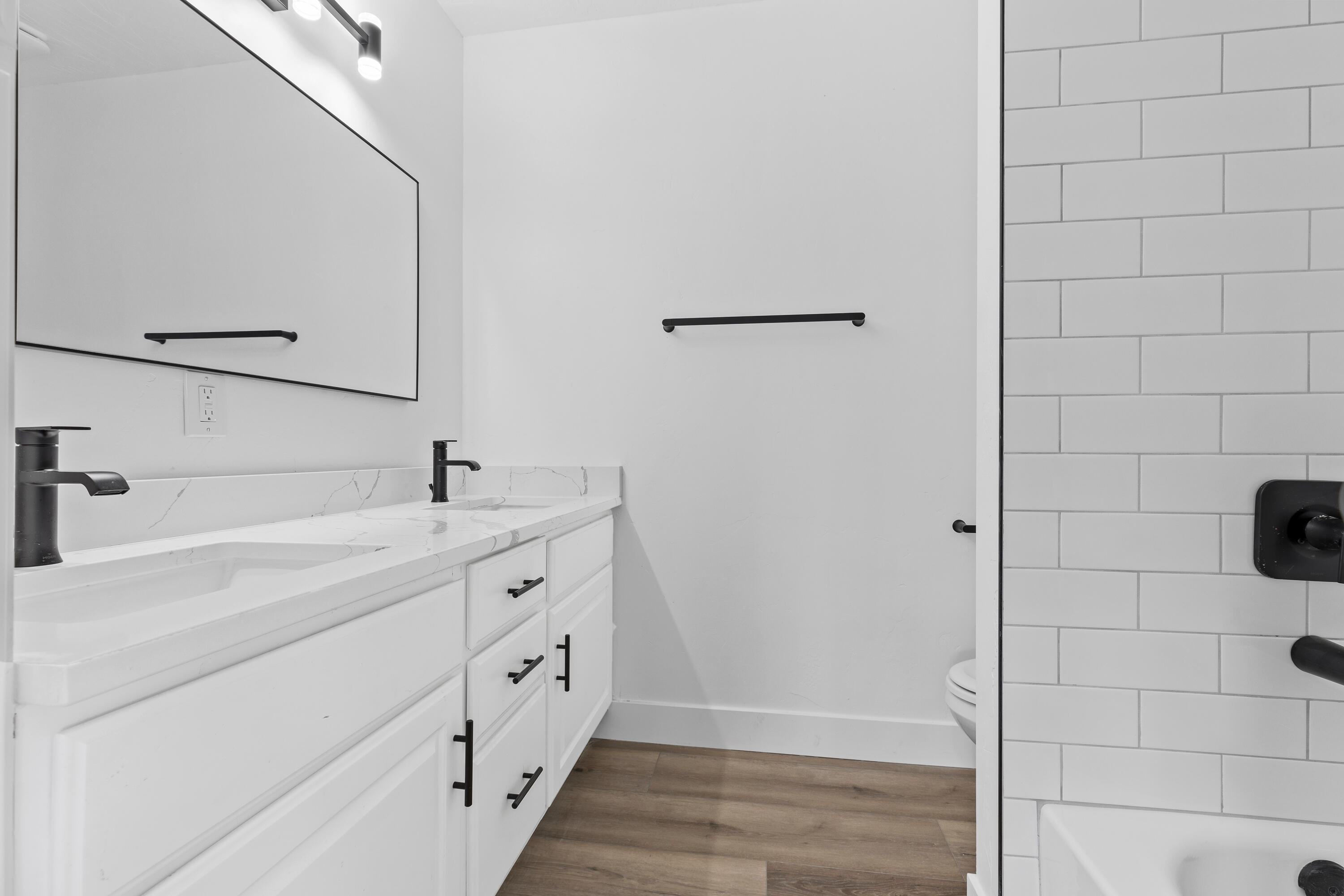 LEEDS ESTATES - Residential