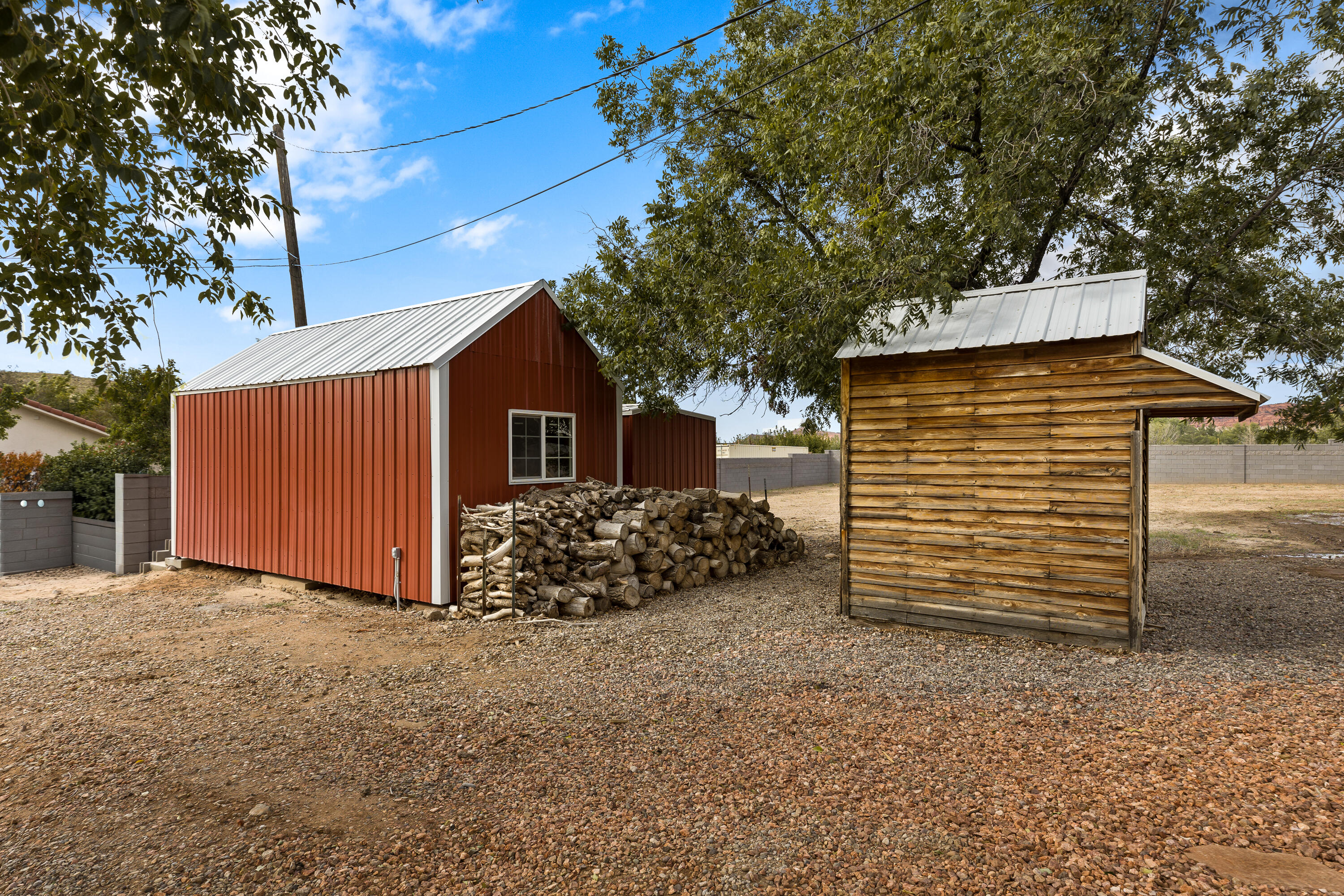 LEEDS ESTATES - Residential