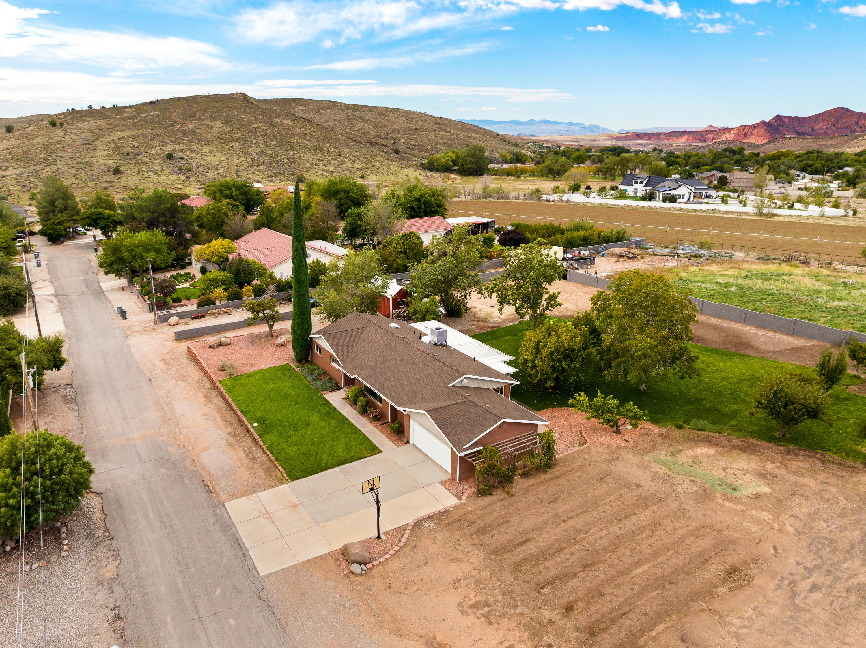 LEEDS ESTATES - Residential