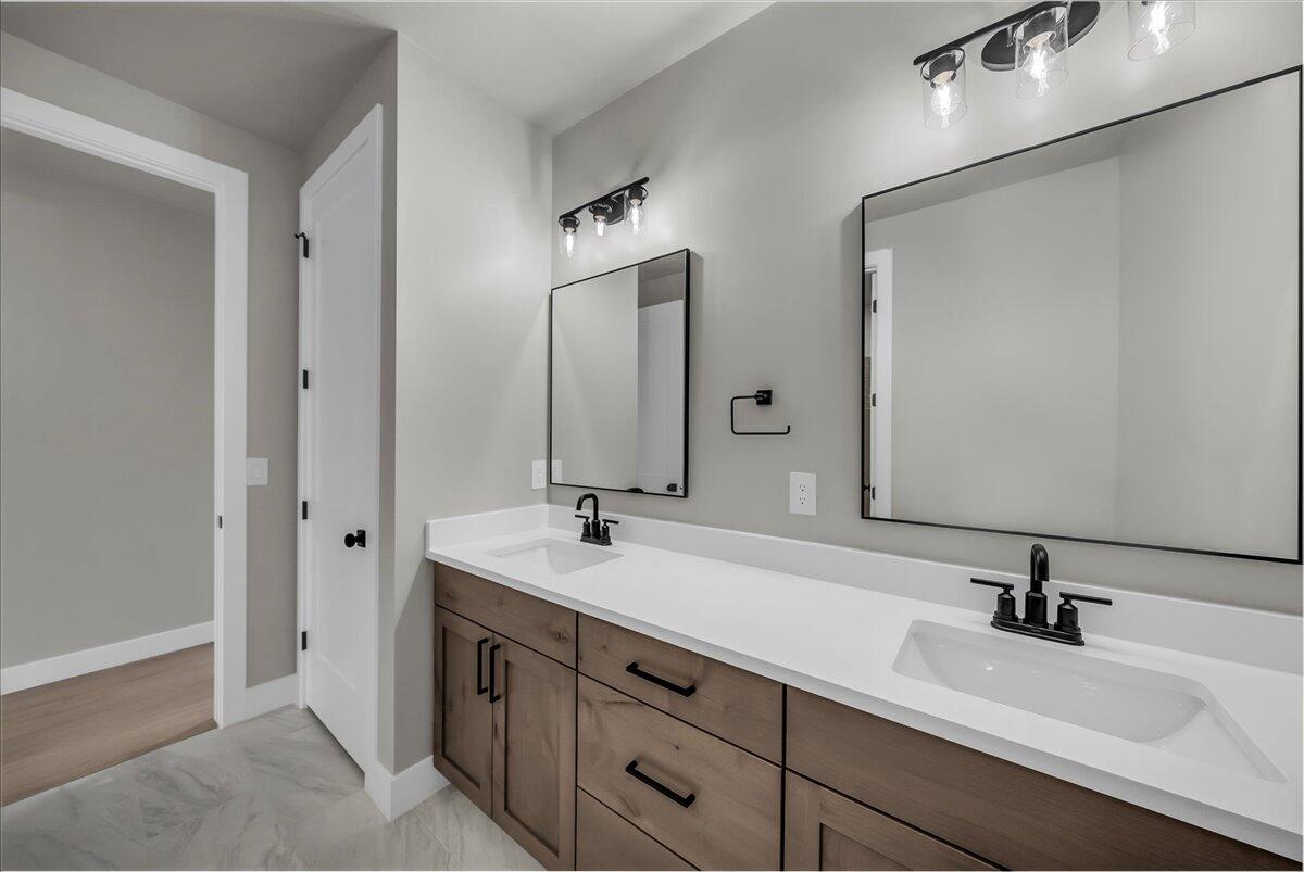 CHELSEY - Residential