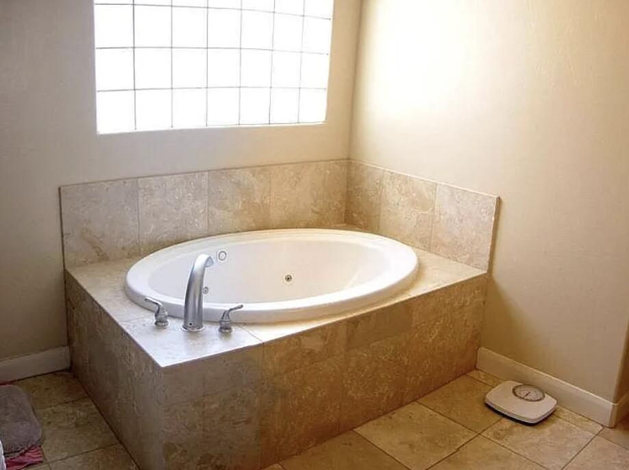 HEIGHTS AT WASHINGTON BENCH - Residential