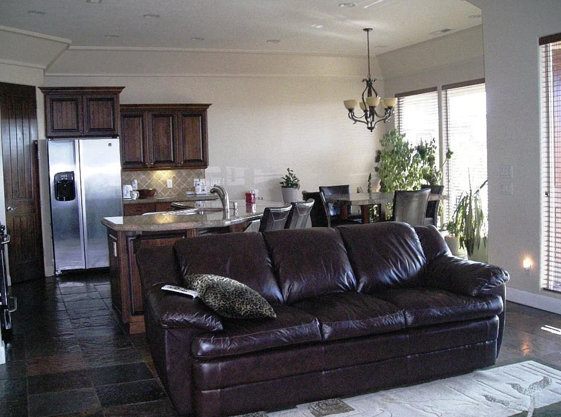 HEIGHTS AT WASHINGTON BENCH - Residential