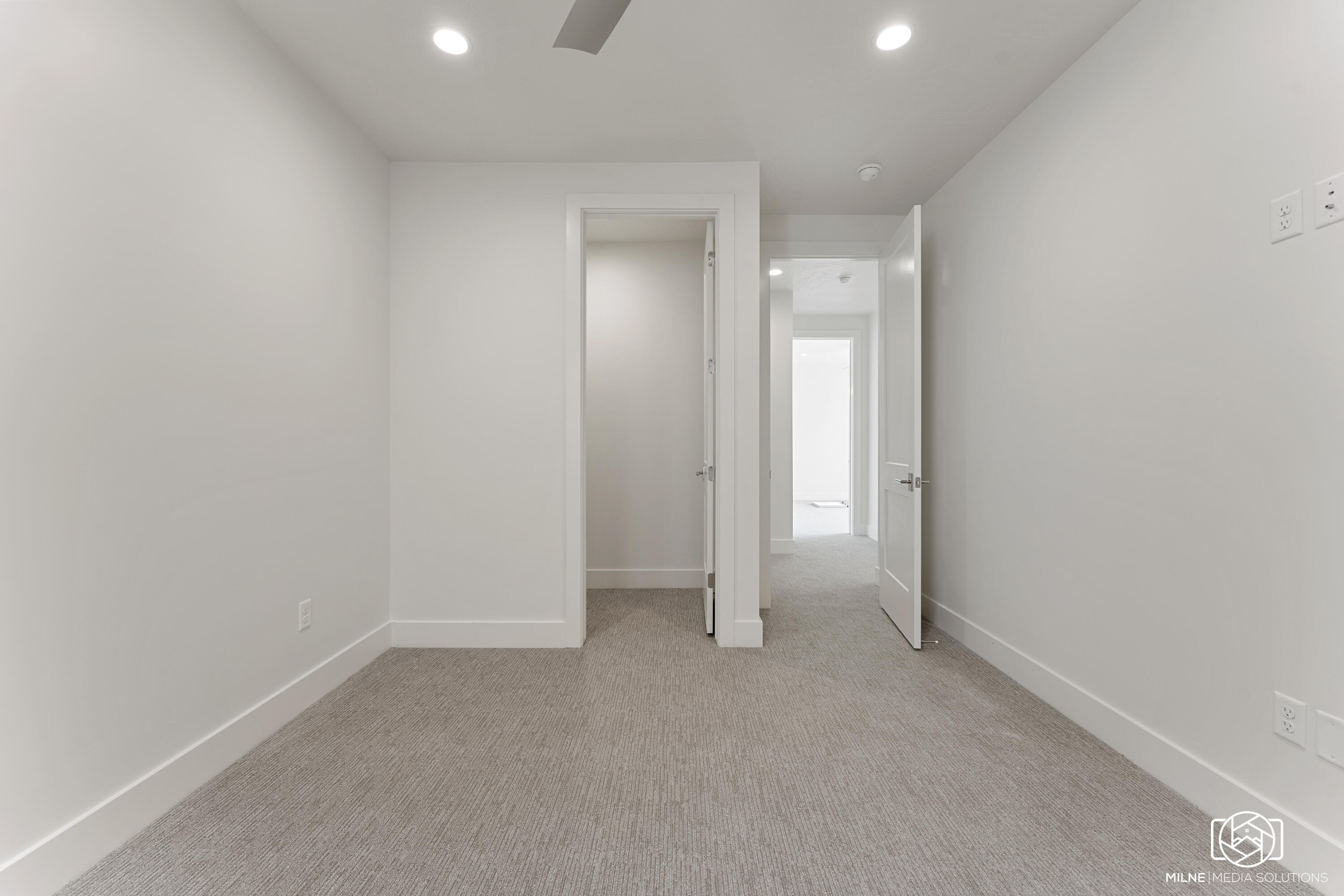 DESERT COLOR RESORT - Residential