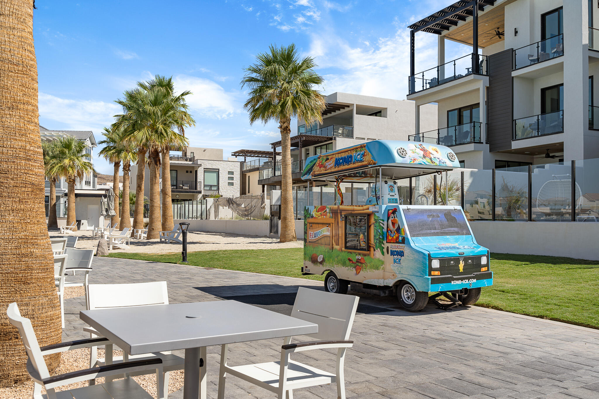 DESERT COLOR RESORT - Residential