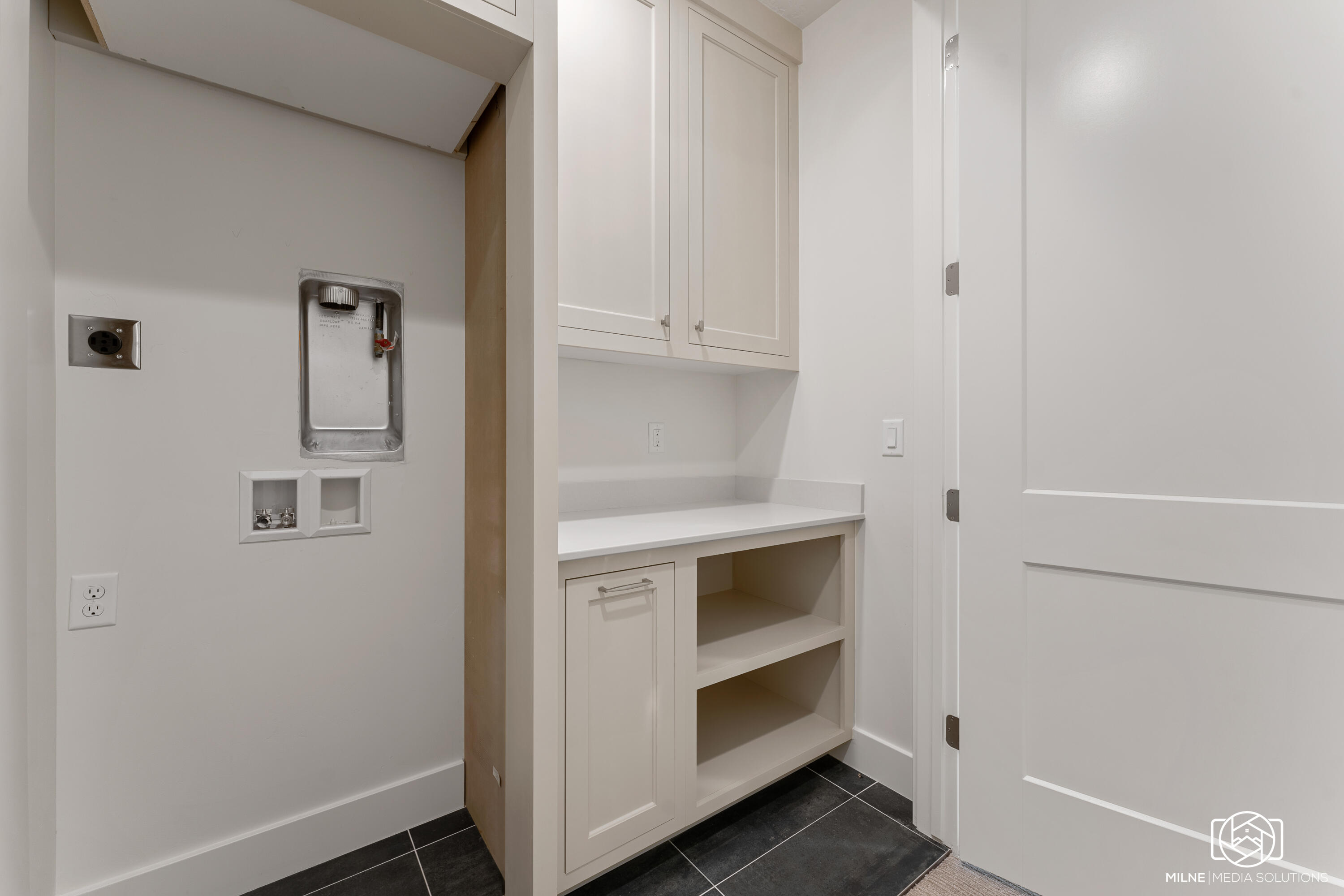 DESERT COLOR RESORT - Residential