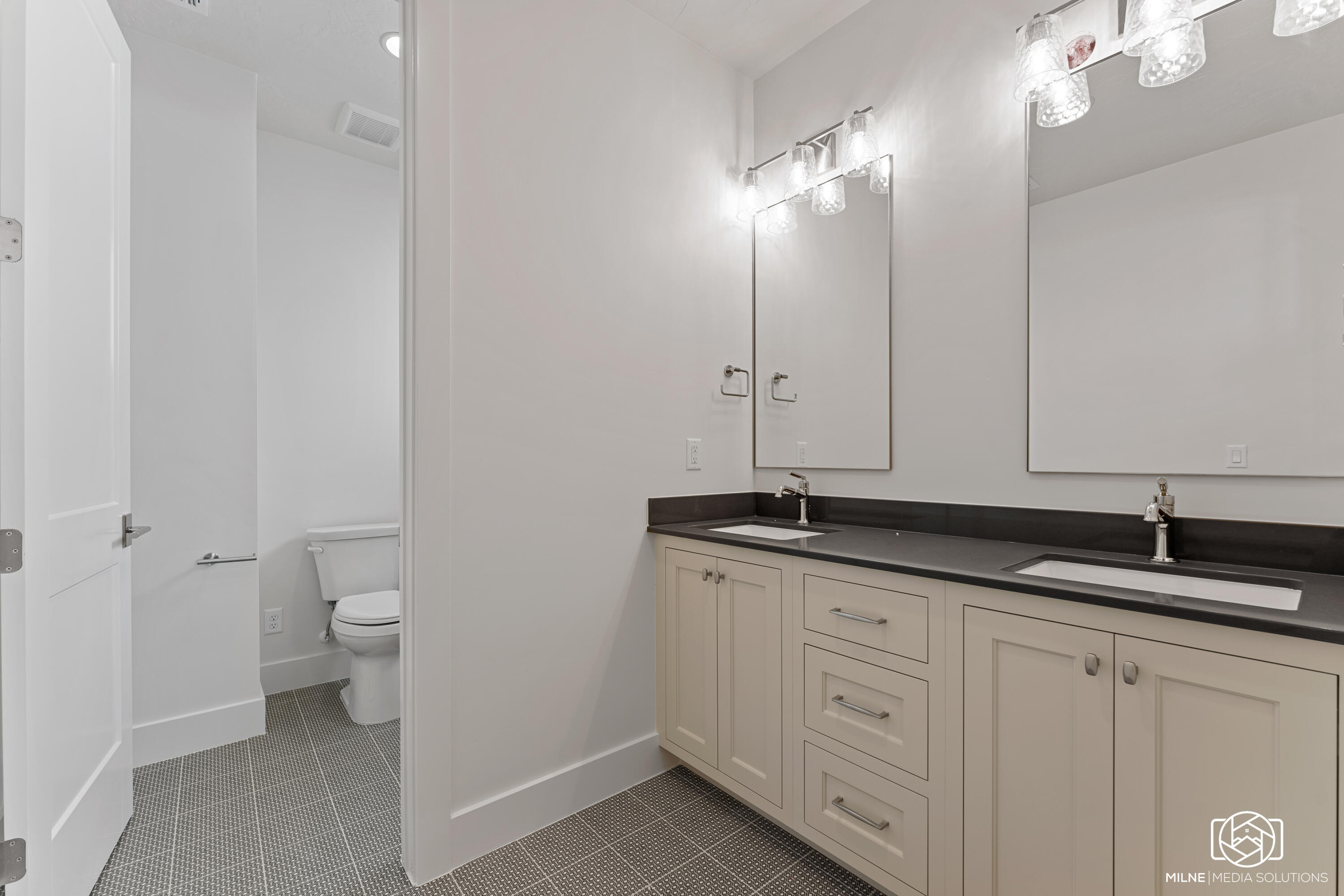 DESERT COLOR RESORT - Residential