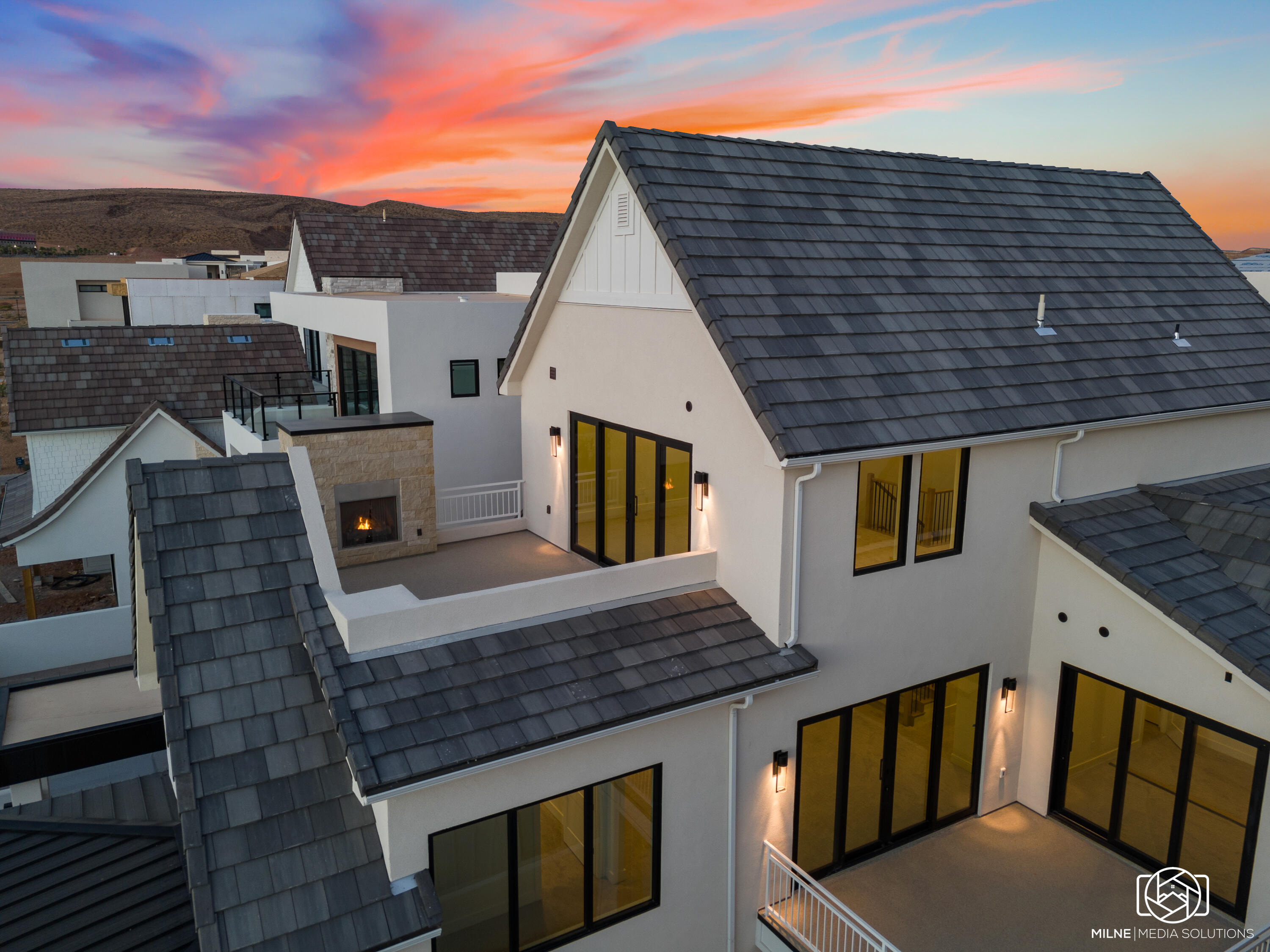 DESERT COLOR RESORT - Residential