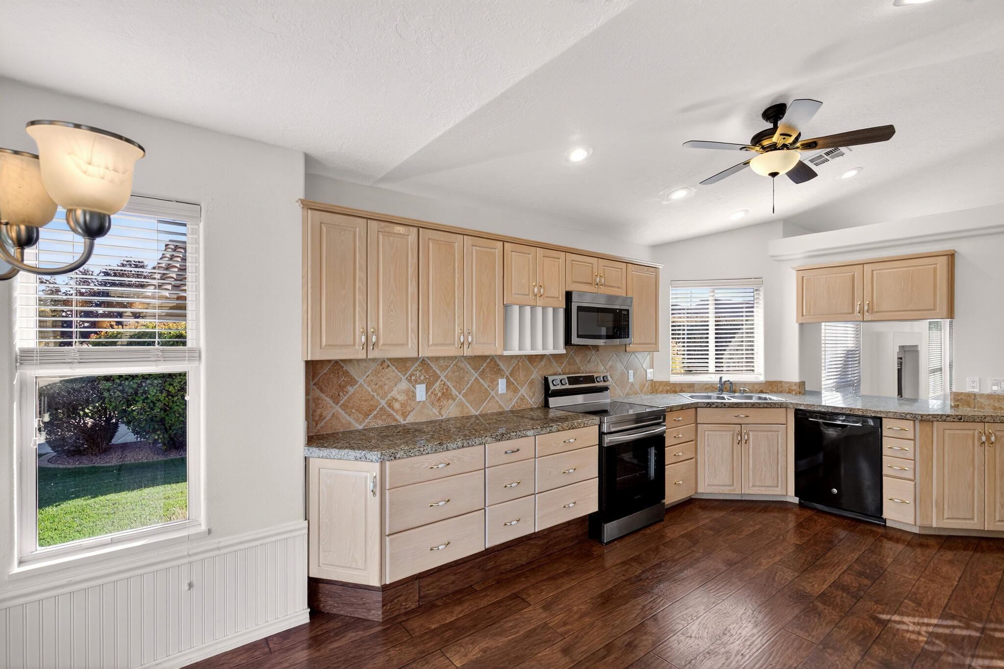 GREEN SPRINGS GARDEN HOMES - Residential