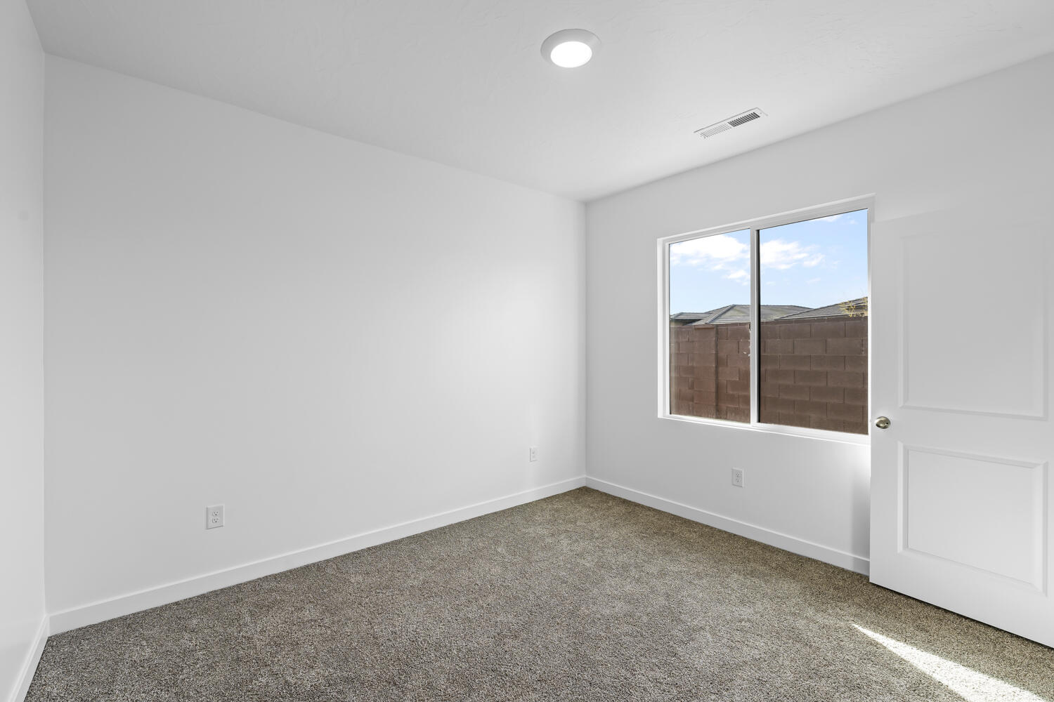 STANDING ROCK WEST AT LONG VALLEY - Residential