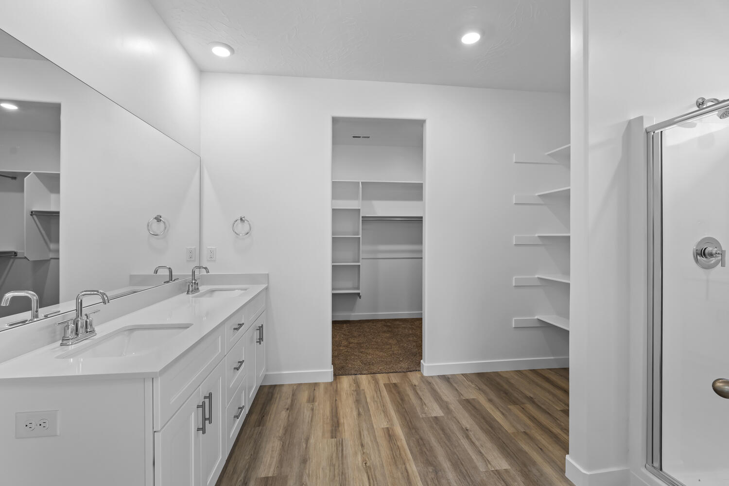 STANDING ROCK WEST AT LONG VALLEY - Residential