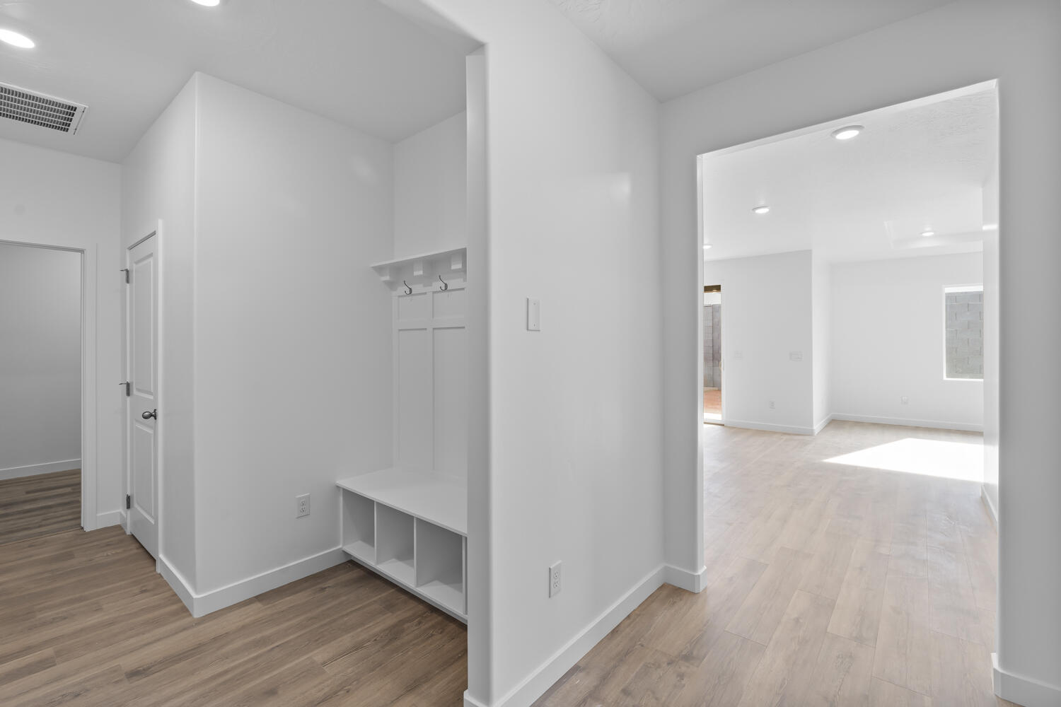 STANDING ROCK WEST AT LONG VALLEY - Residential