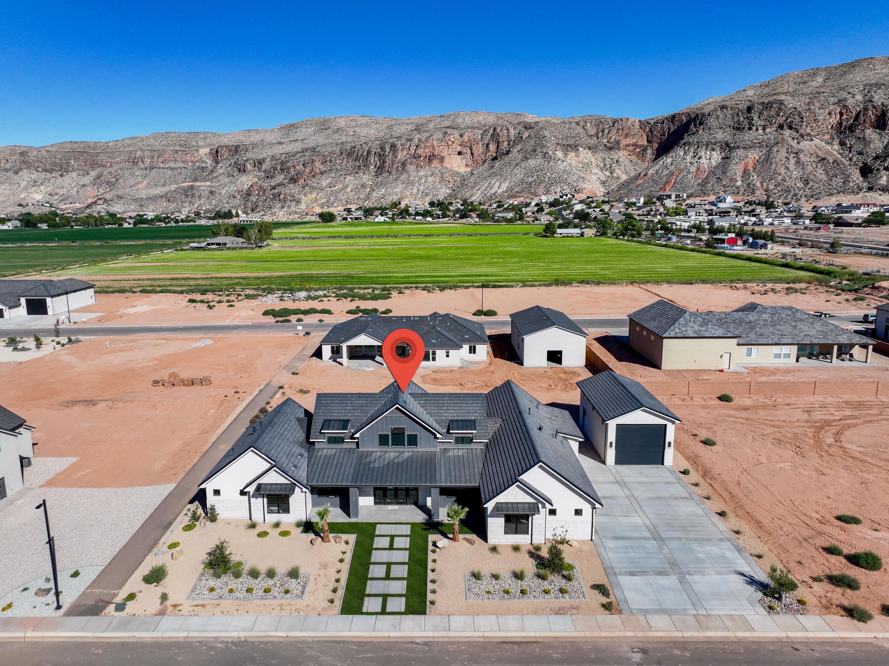 HURRICANE FIELDS ESTATES - Residential