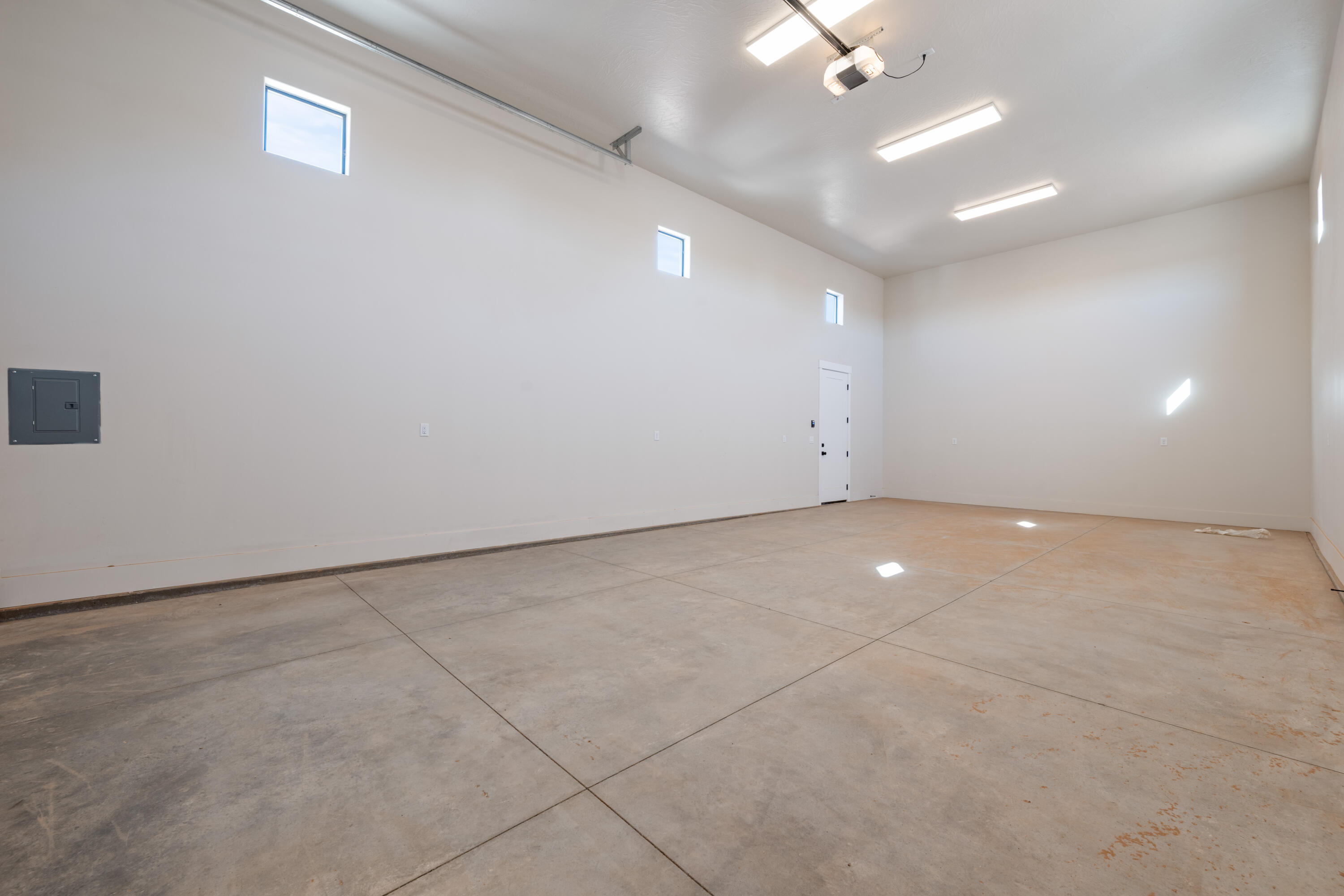 HURRICANE FIELDS ESTATES - Residential