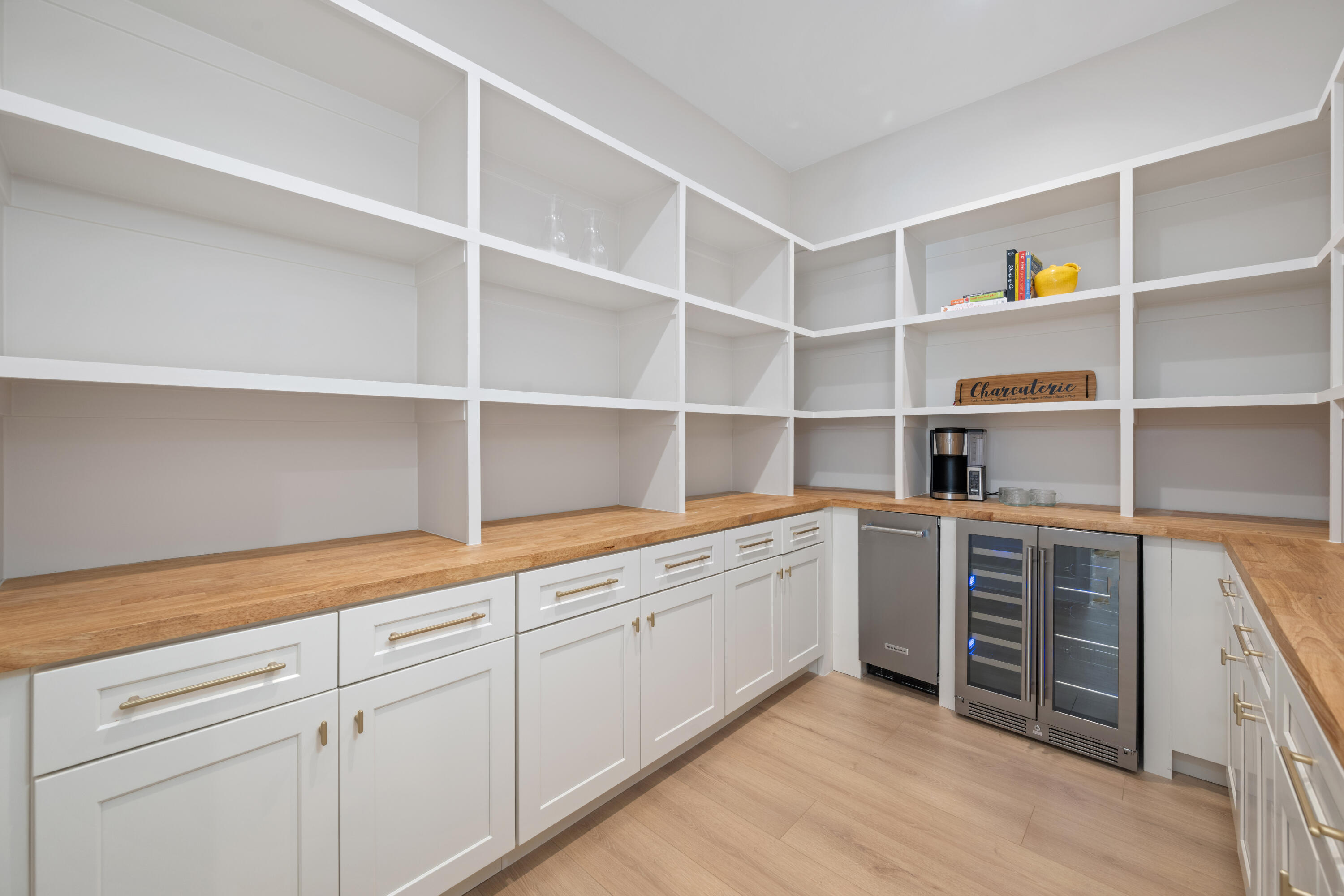 HURRICANE FIELDS ESTATES - Residential