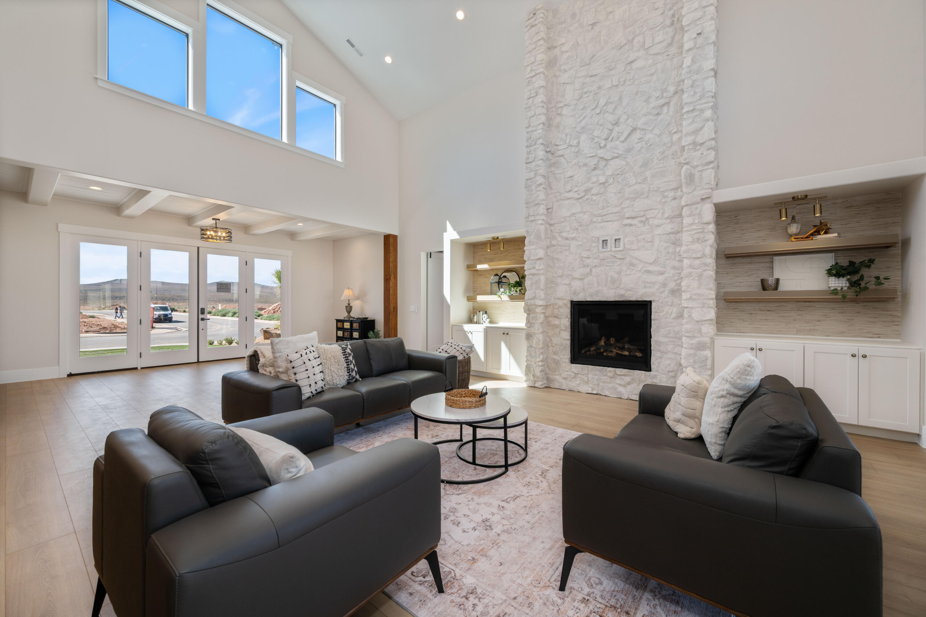 HURRICANE FIELDS ESTATES - Residential