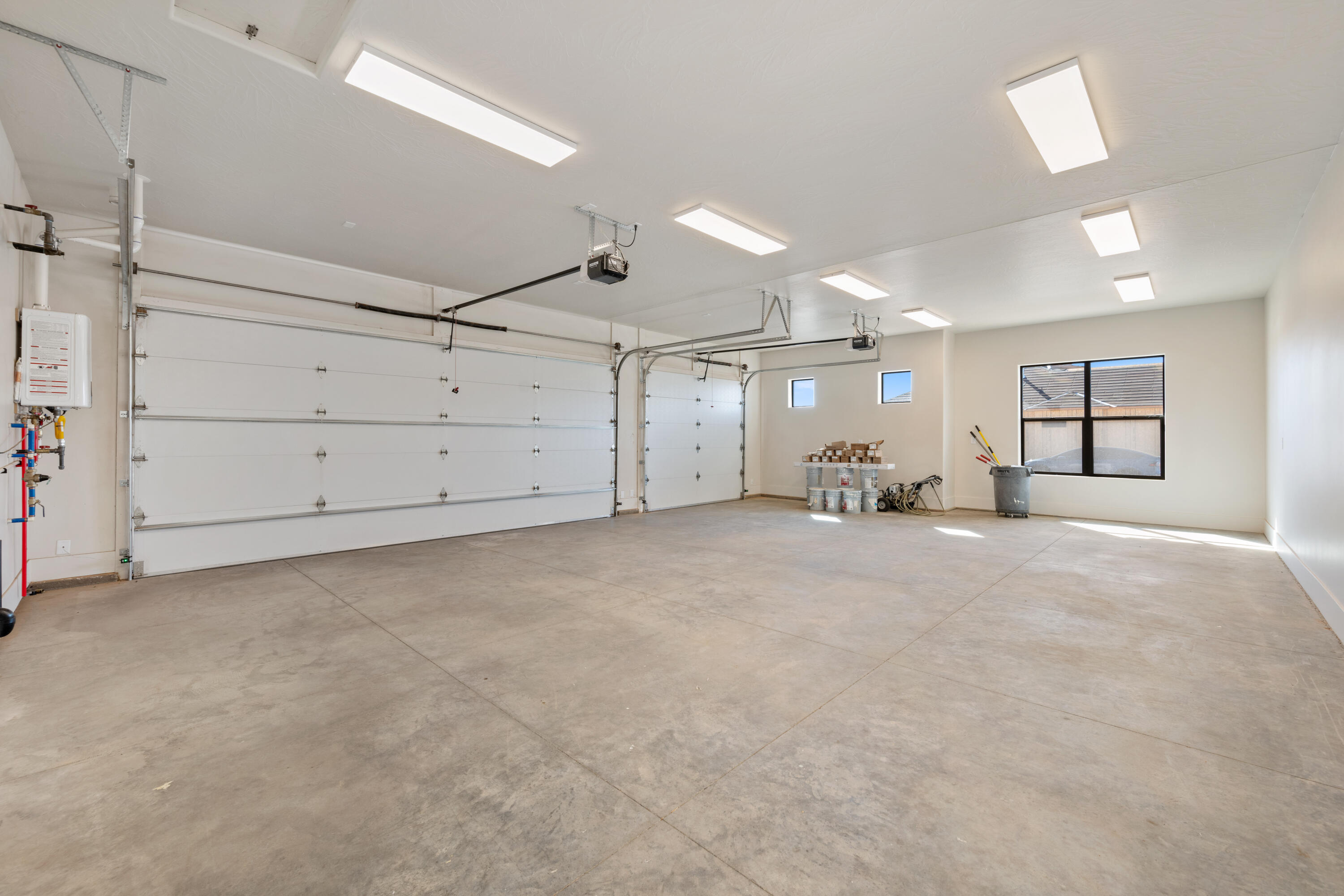 HURRICANE FIELDS ESTATES - Residential