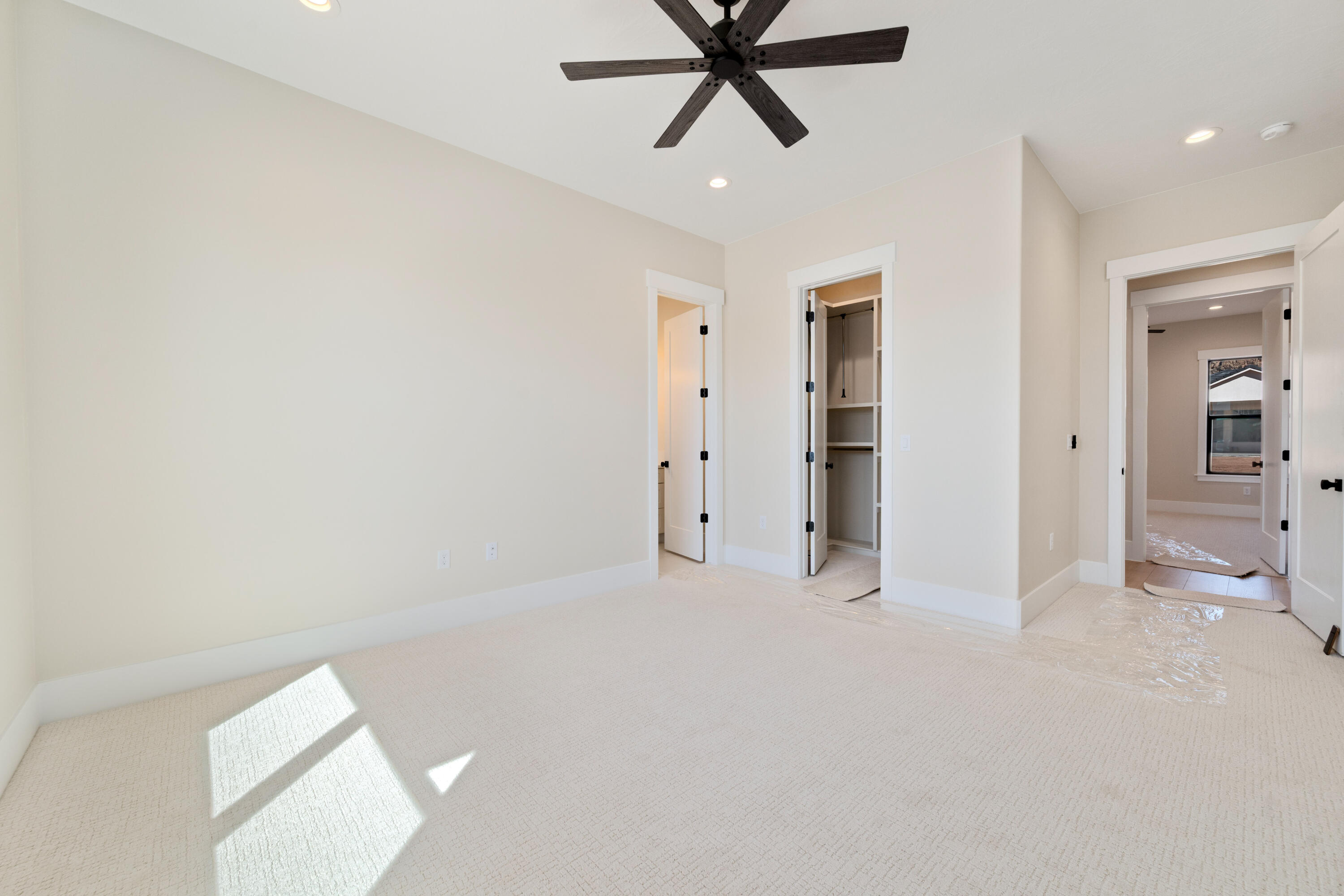 HURRICANE FIELDS ESTATES - Residential