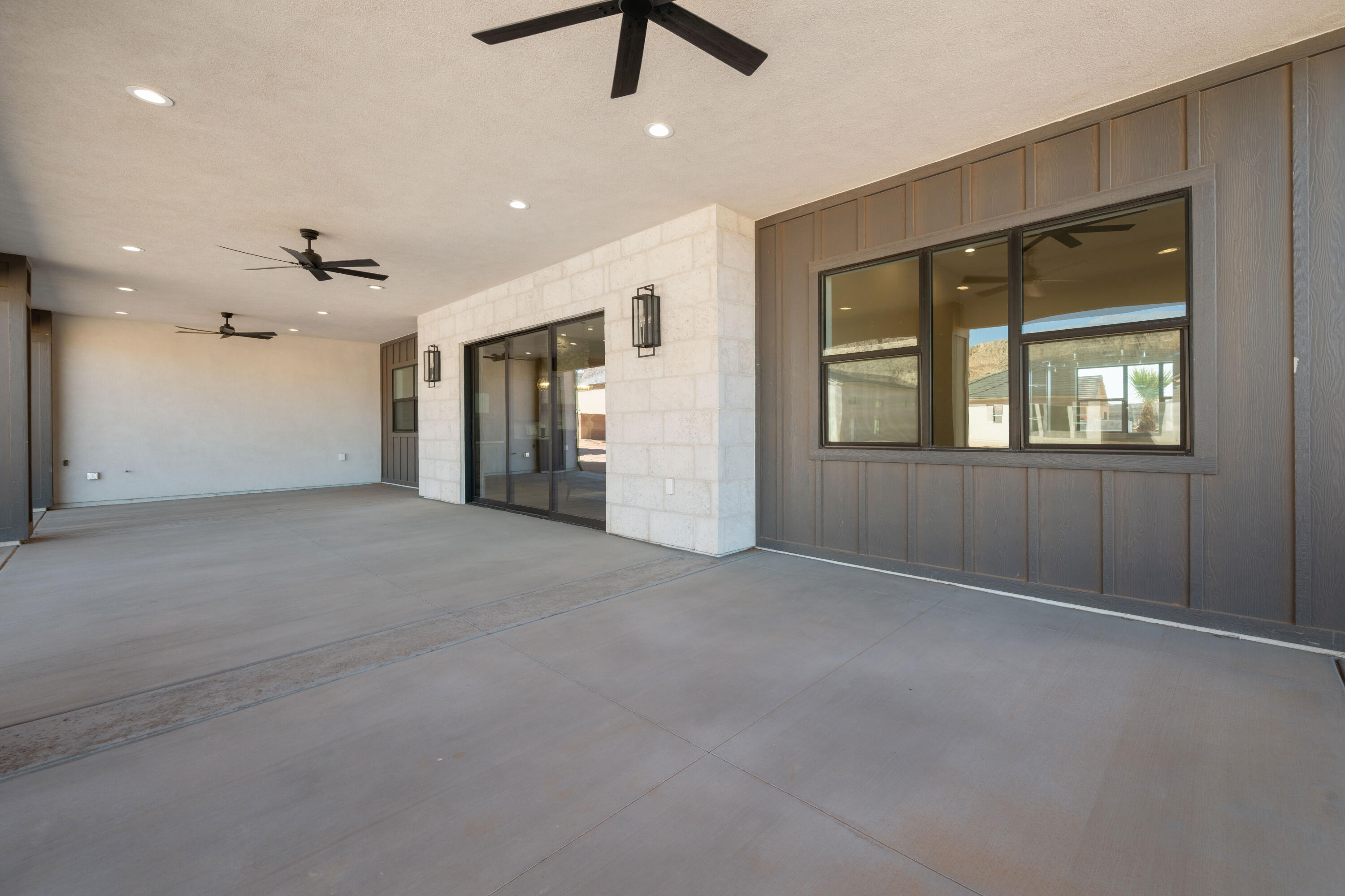 HURRICANE FIELDS ESTATES - Residential