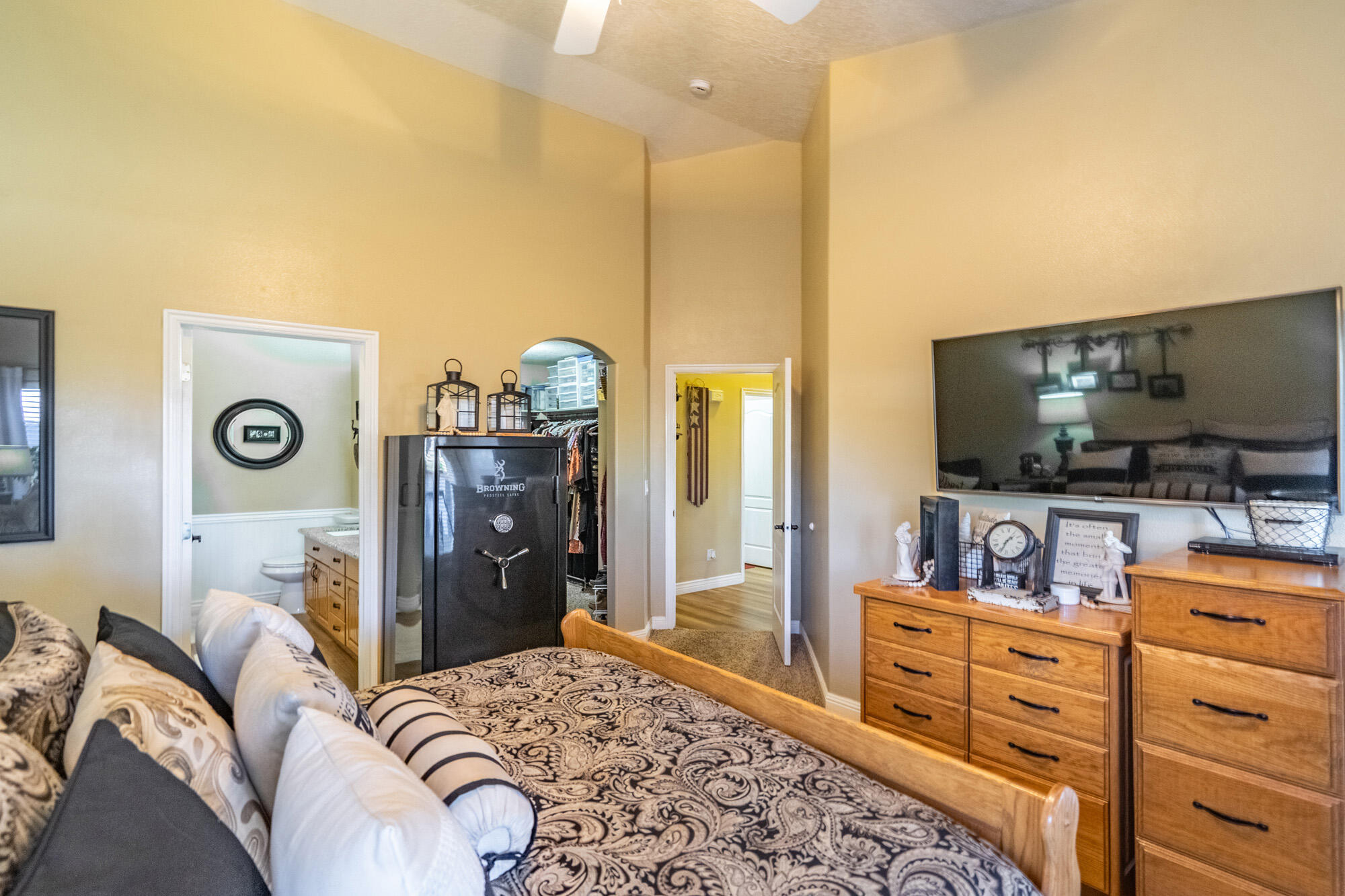 SUNSET HILLS - Residential