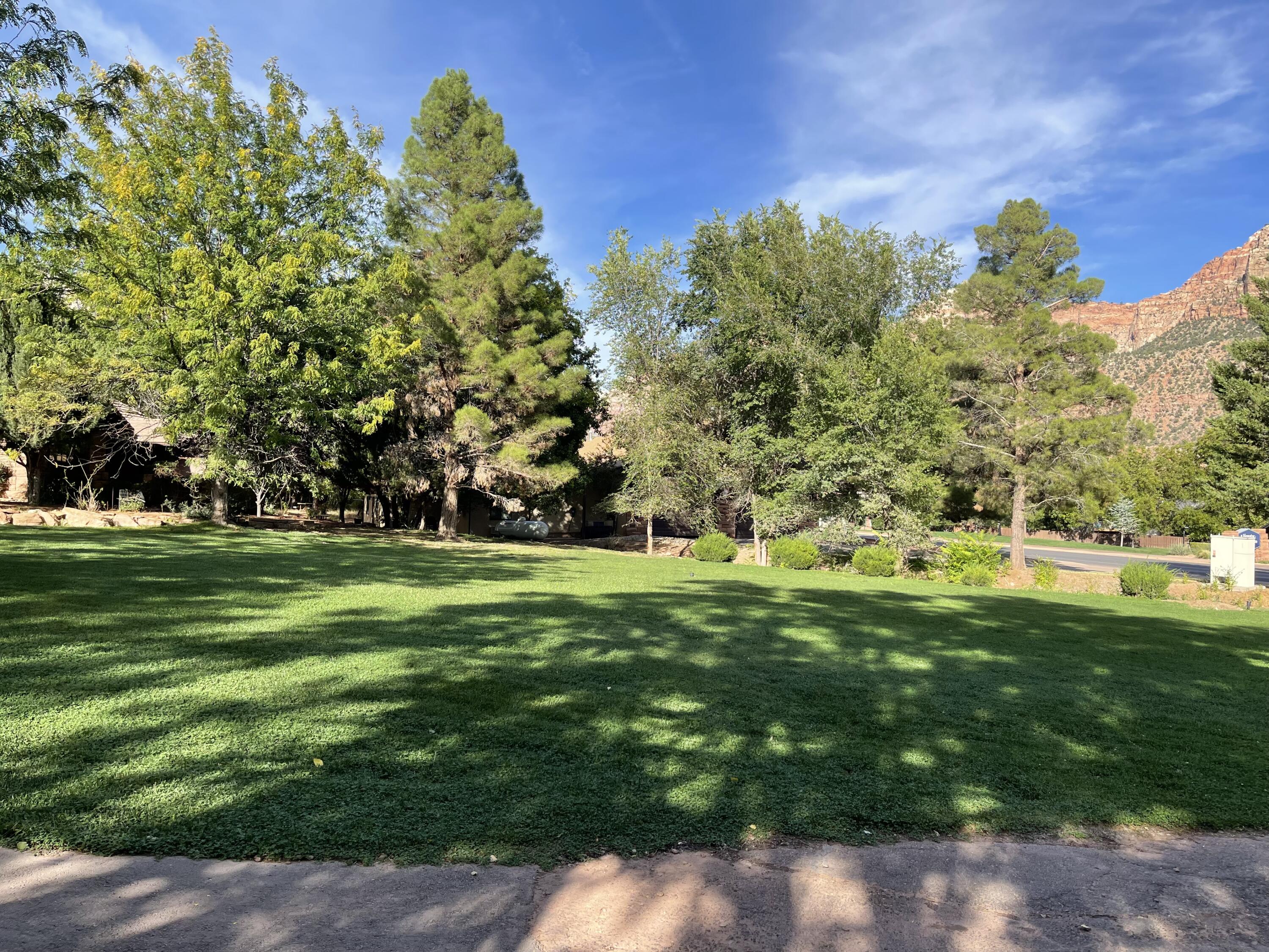 GIFFORD PARK TOWNHOMES - Land