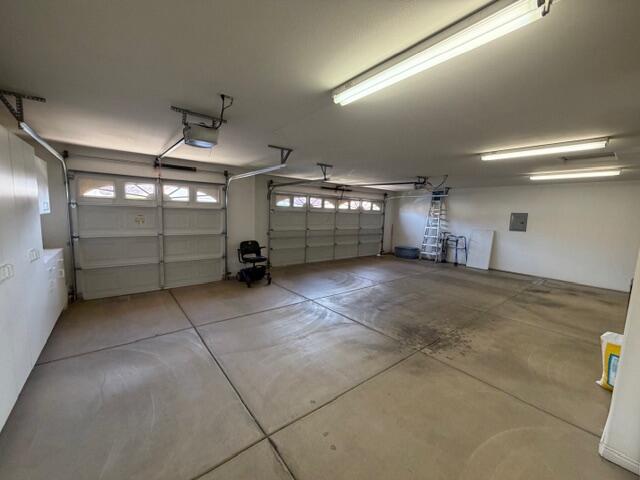 SILVERCREEK TOWNHOMES - Residential