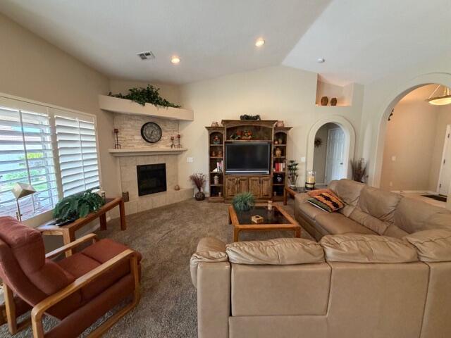 SILVERCREEK TOWNHOMES - Residential