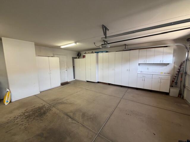 SILVERCREEK TOWNHOMES - Residential