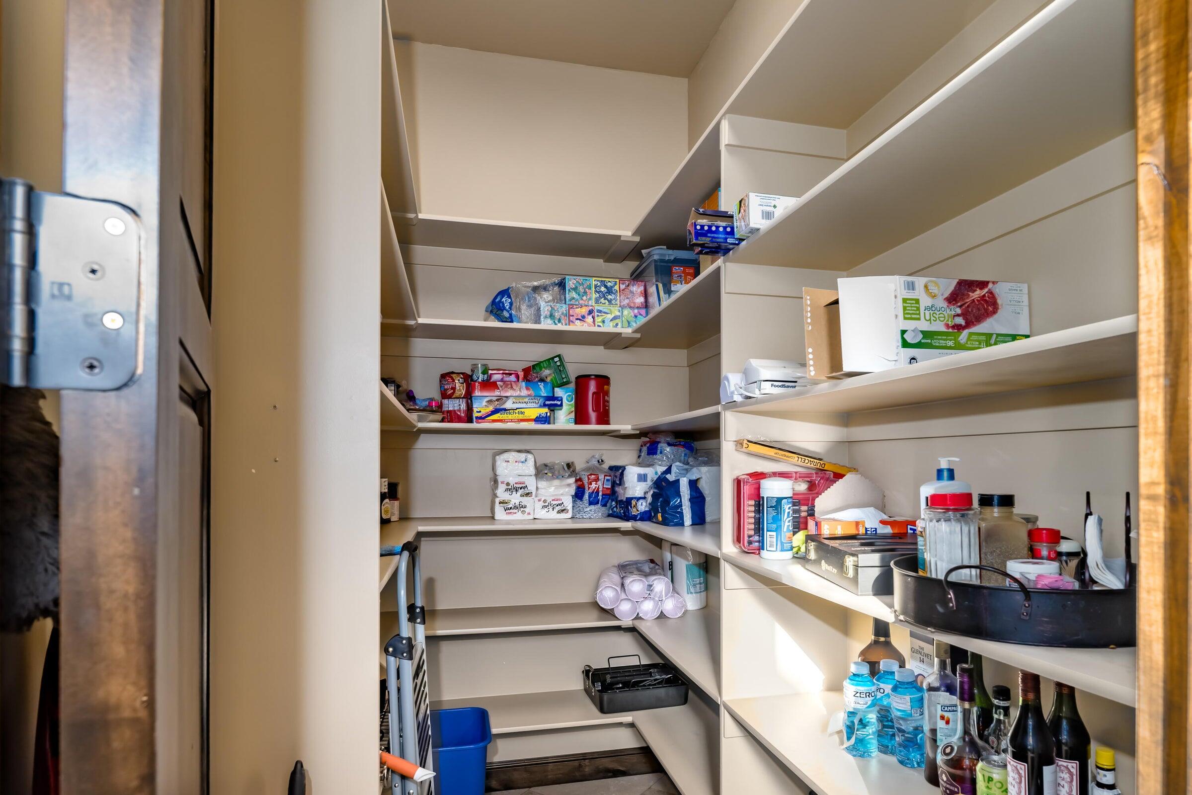 PARAGON COVE TOWNHOMES AT STONECLIFF - Residential