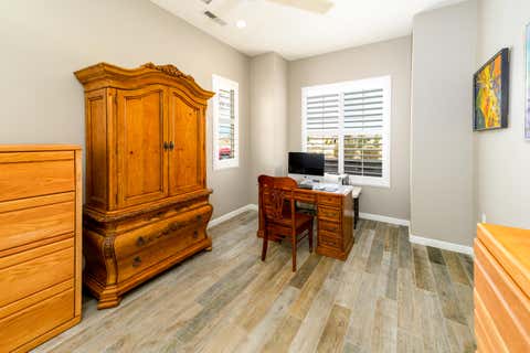 Tiny photo for 4898 S HeatherGlen DR, Saint George, UT 84790 (MLS # 26-268921)