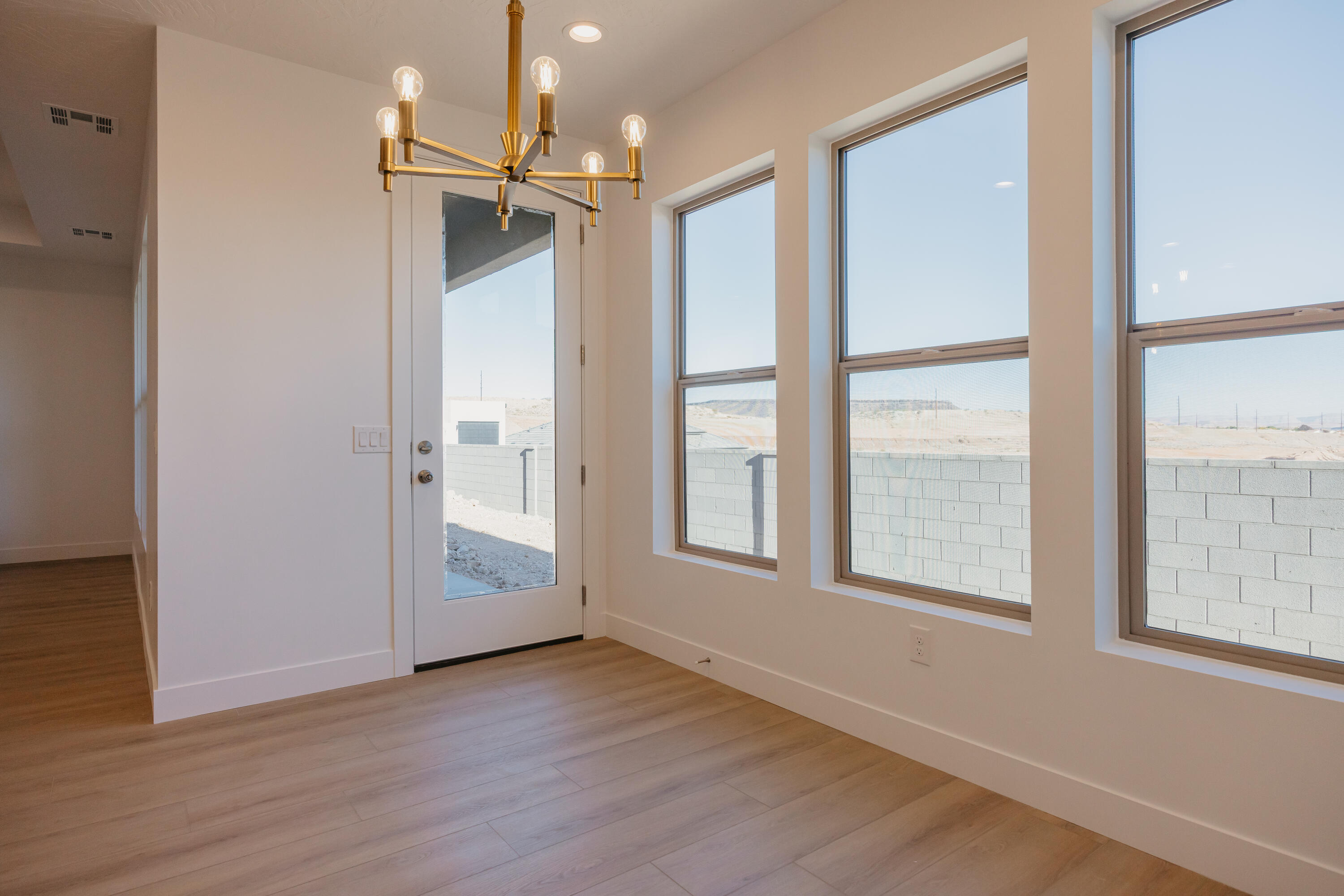 ROSALIA RIDGE AT DIVARIO - Residential